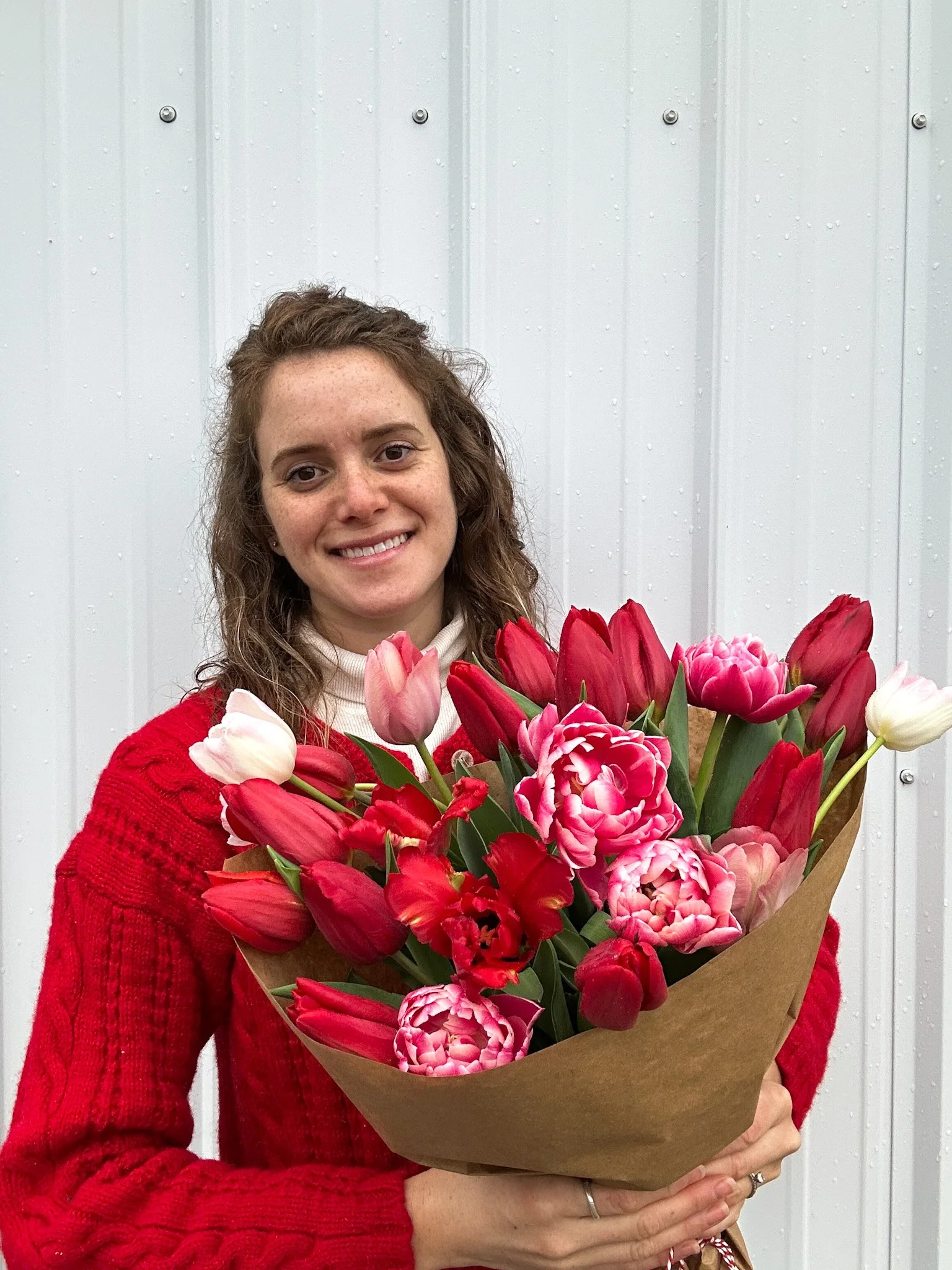 DELUXE Valentine's Day Tulip Bouquet