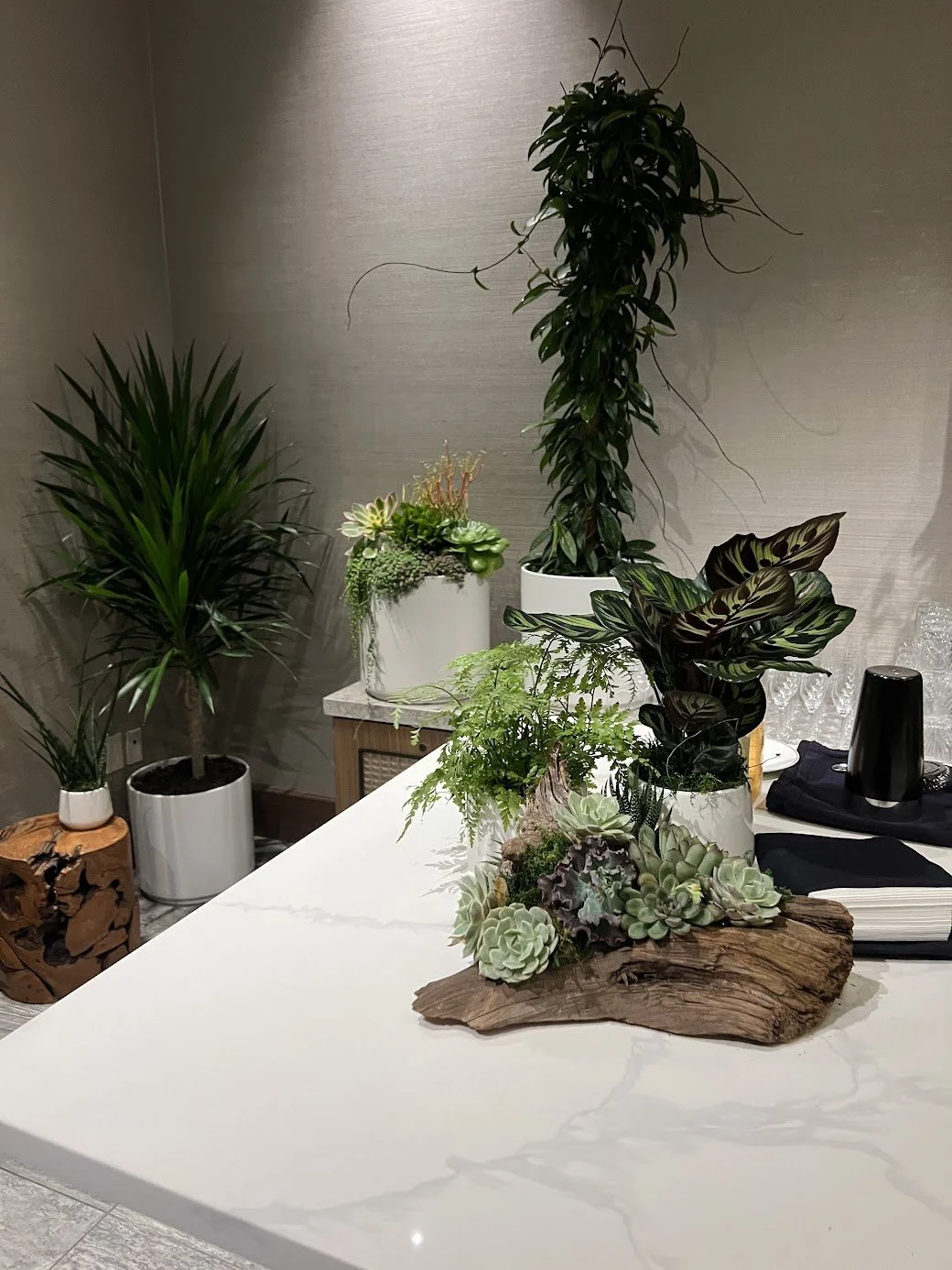 Travis Scott - Post Oak Hotel