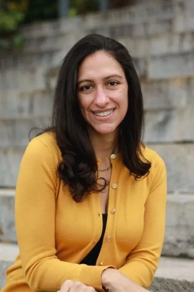 Iris Vargas-Pagan, LCSW-R (she/her) | Anxiety, relationships & fertility; bilingual Spanish/English