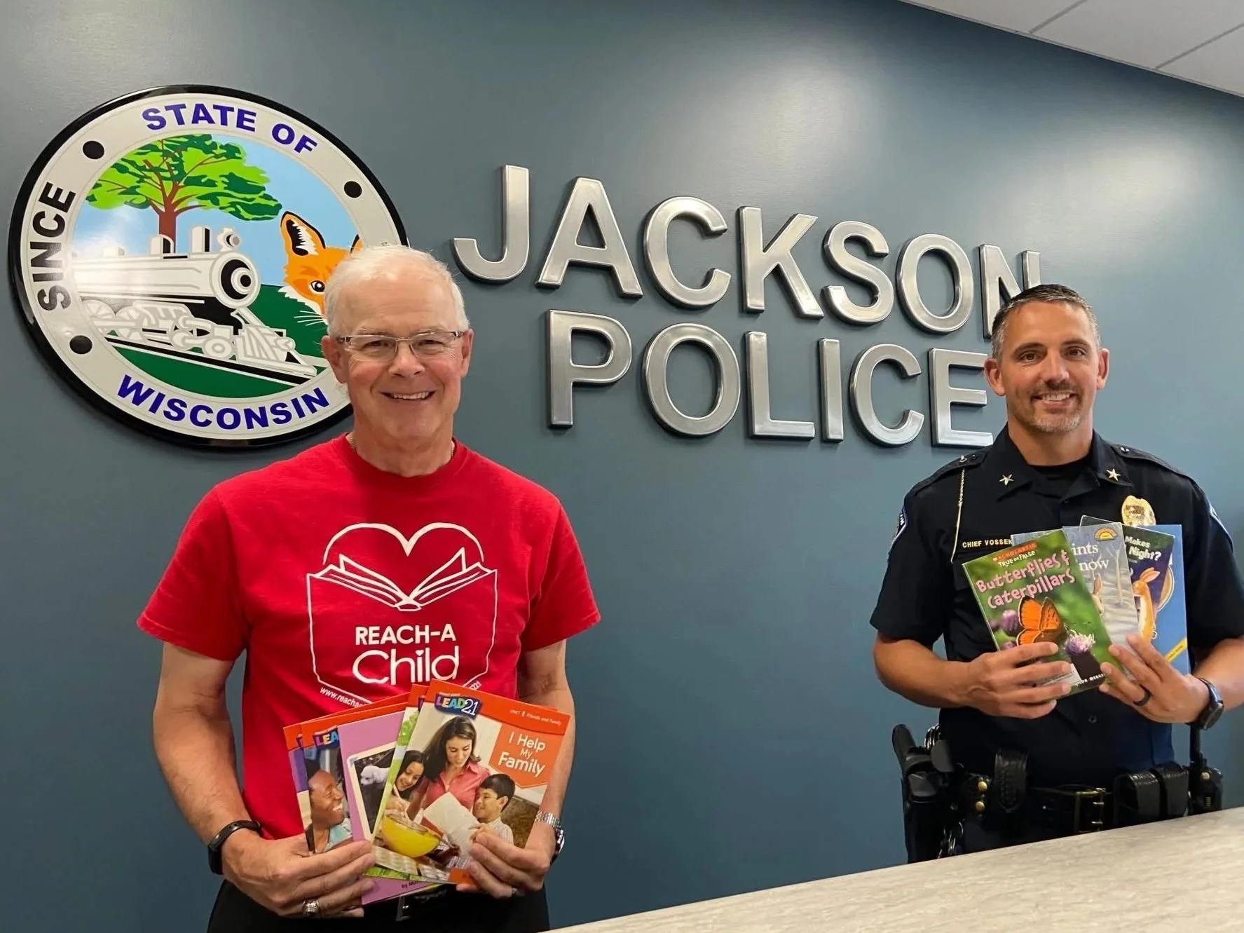 REACH-A-Child Delivers REACH BAGs to the Jackson Police Department