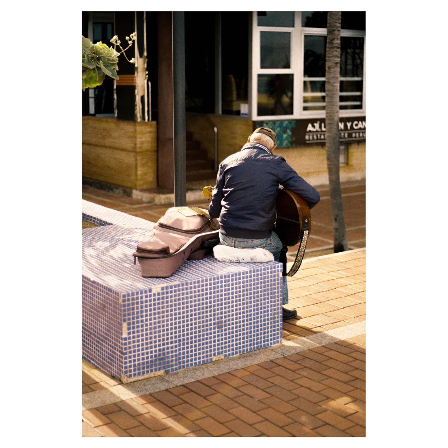 📍 Las Palmas
🎞 Developed by @gulabiphoto
&mdash;
#olympus #filmphotography #35mmfilm #filmisnotdead #thefilmcommunity #ishootfilm #scottishphotographer #filmclubeurope #filmfeed #filmcommunity #filmisalive #cityphotography #bestoftheroll #streetpho