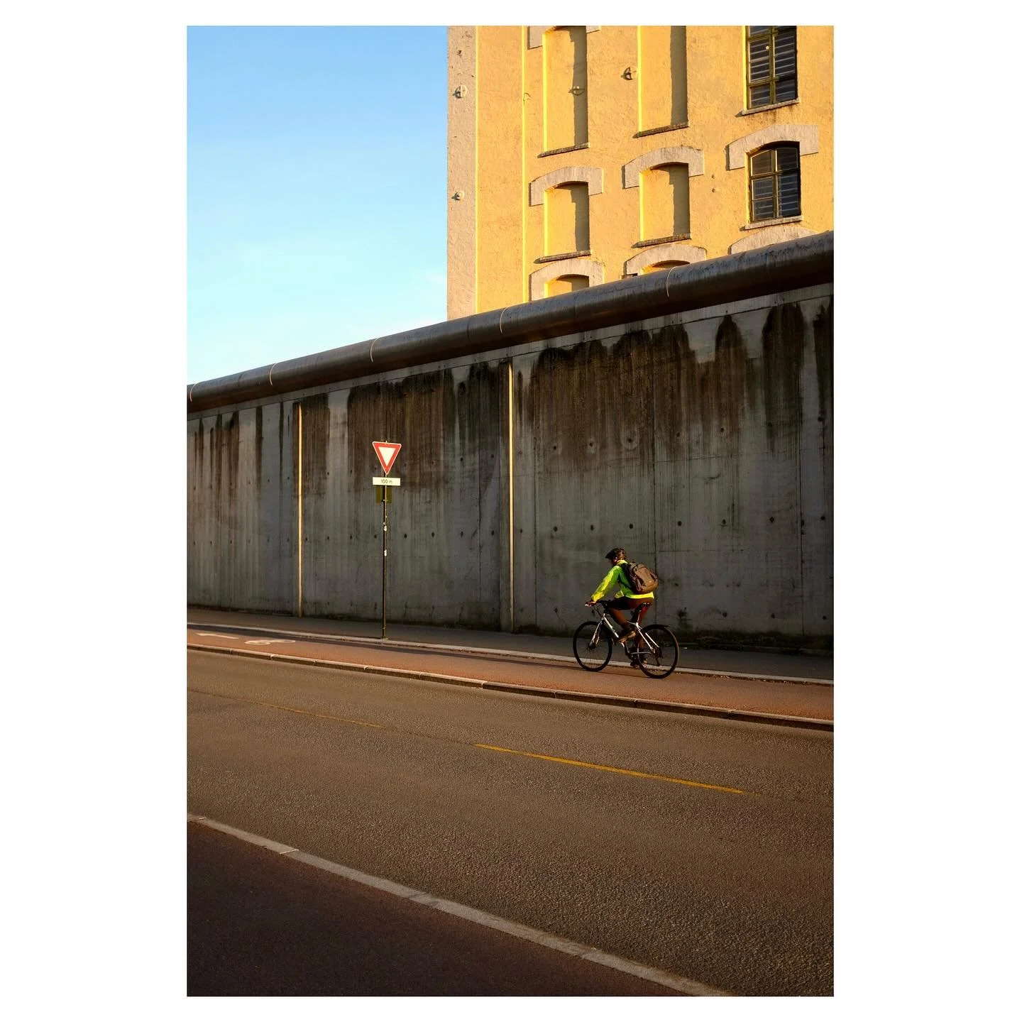 📍 Klosterenga, Oslo
&mdash;
#street_unseen&nbsp;#shinyhappystreet&nbsp;#worldviewmag&nbsp;#fujifeed&nbsp;#bnw_demand&nbsp;#lensculturestreets&nbsp;#fivesixmag&nbsp;#progressivestreet&nbsp;#eyeshotmag&nbsp;#everybodystreet&nbsp;#nowherediary&nbsp;#ma