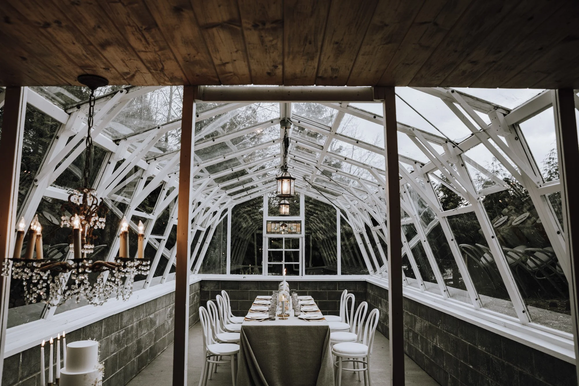 brianne-rennie-west-coast-wedding-photographer-elopement-greenhouse-16.jpg