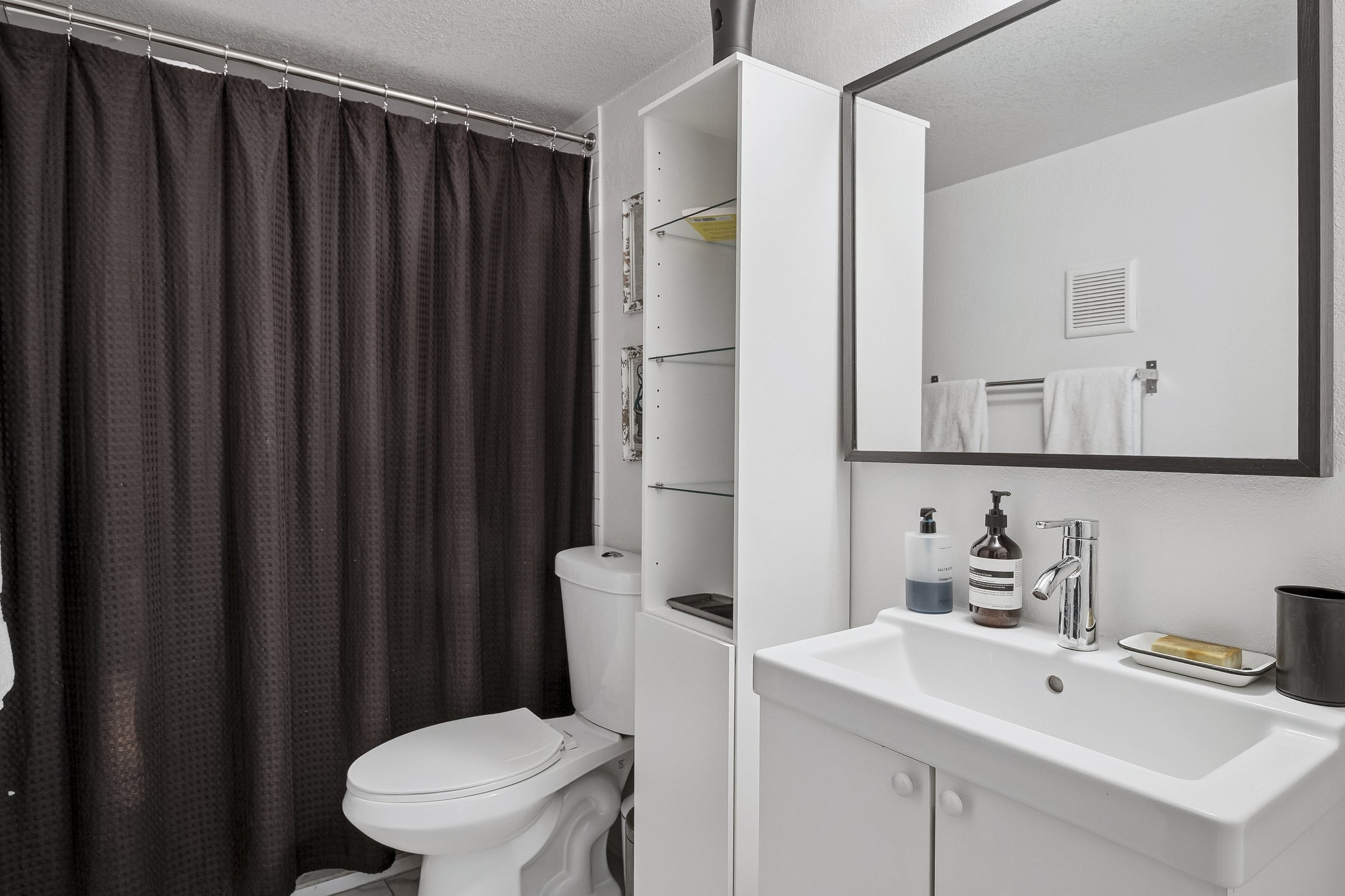 14-14_4777 Cedar Springs Rd Unit 8A.jpg