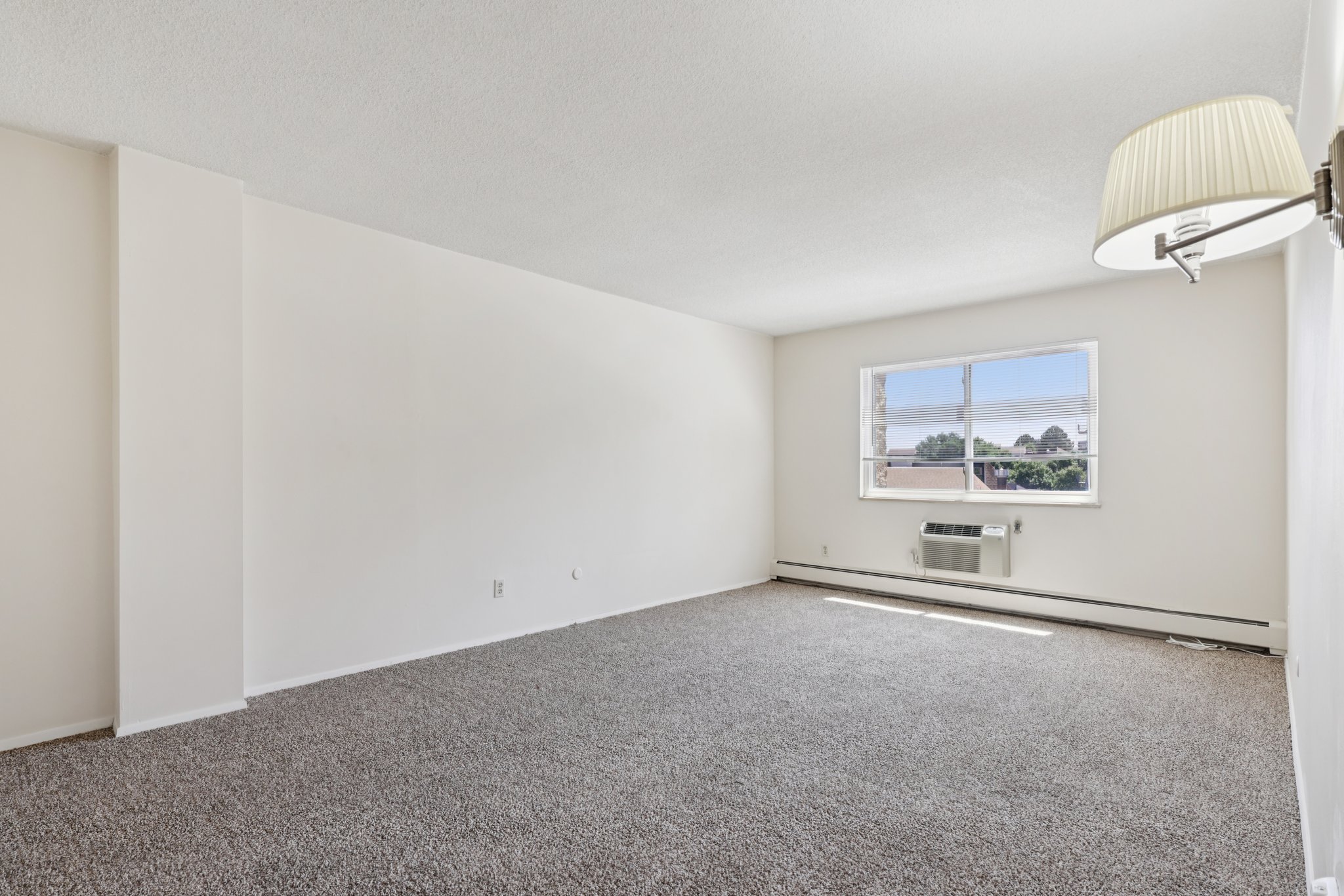 15-web-or-mls-6980 E Girard Ave-S1607-015.jpg