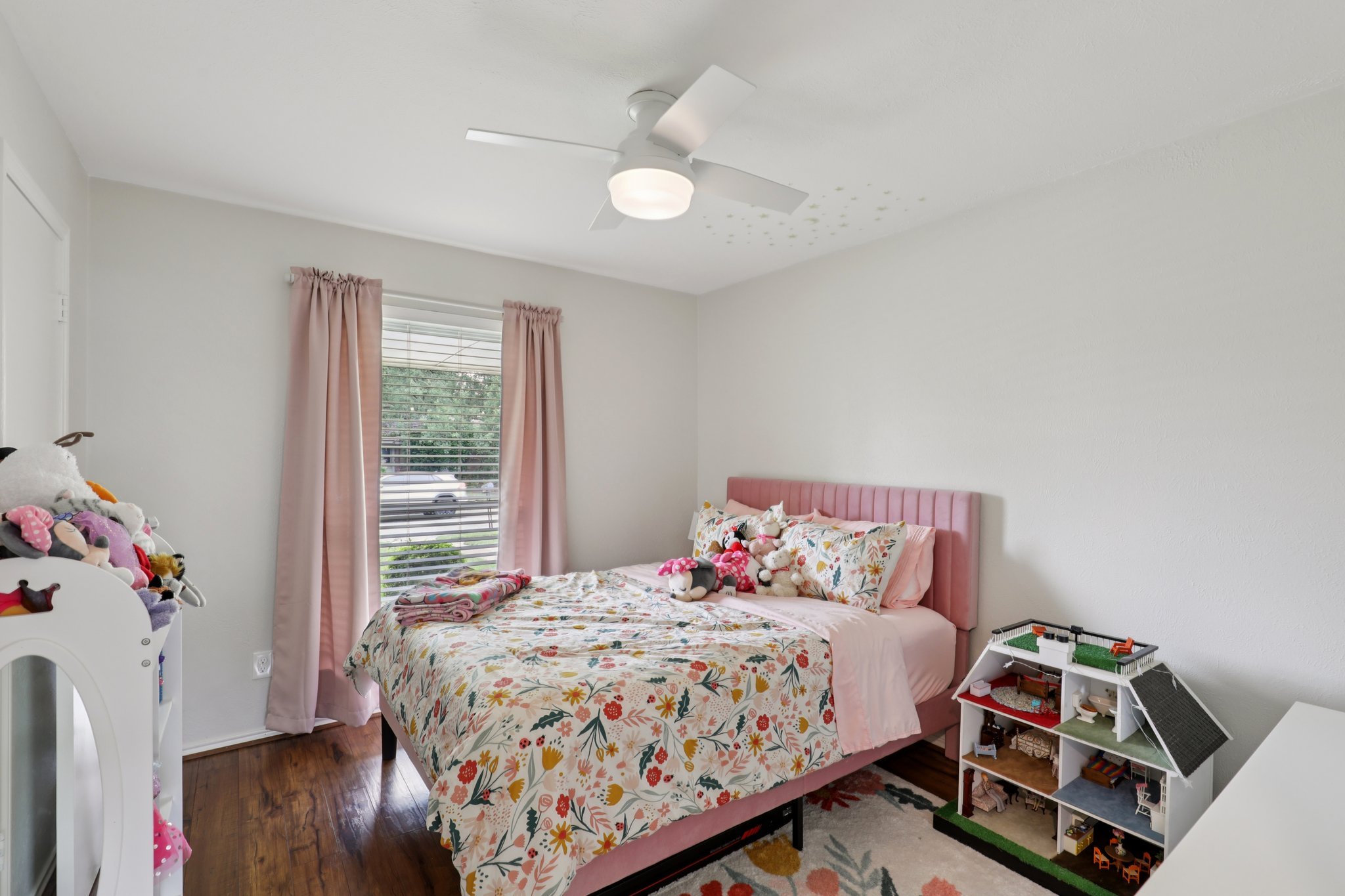 17-web-or-mls-Westlake Dr-1206-015.jpg