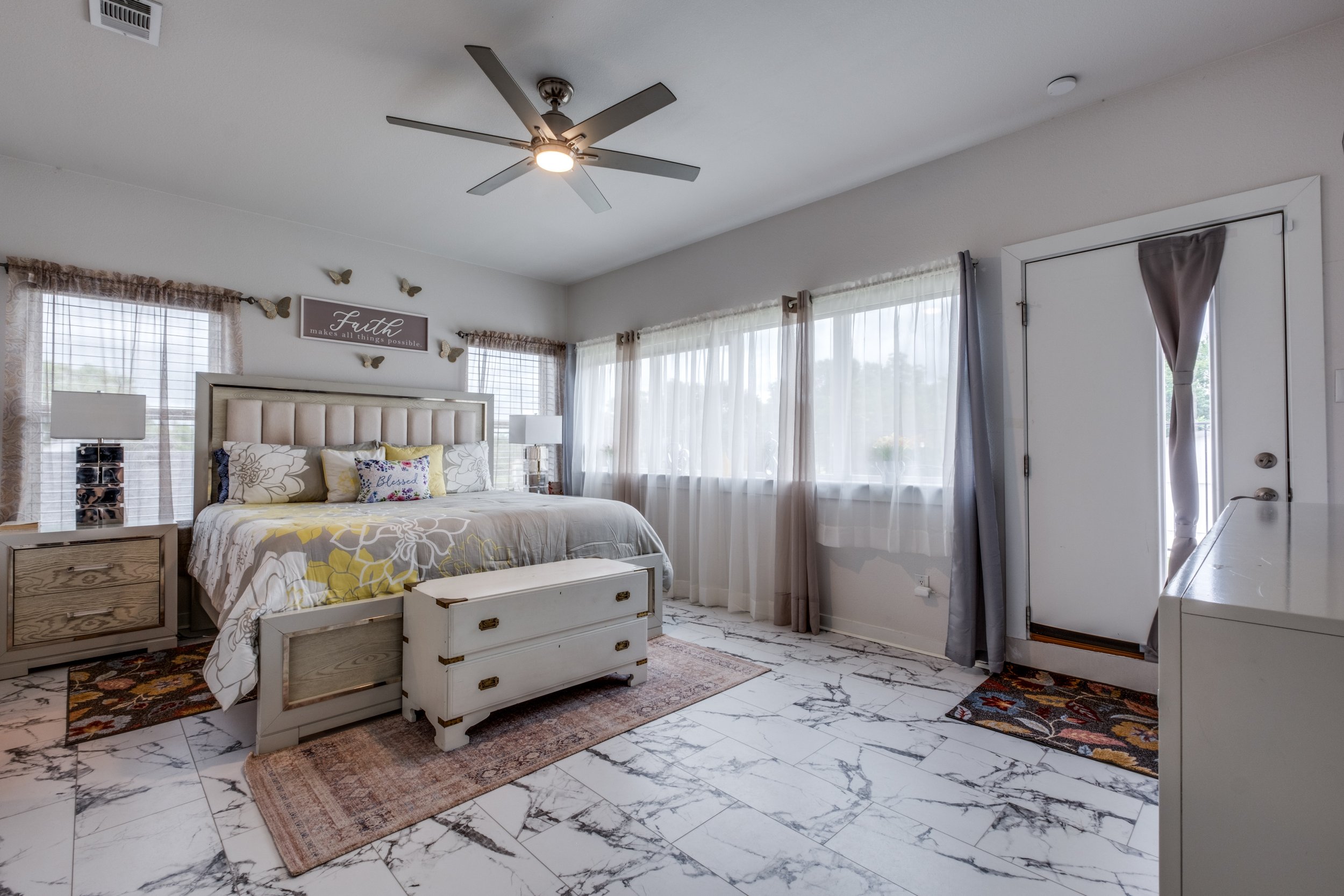 1339-hendricks-ave-dallas-tx-75216-High-Res-16.jpg