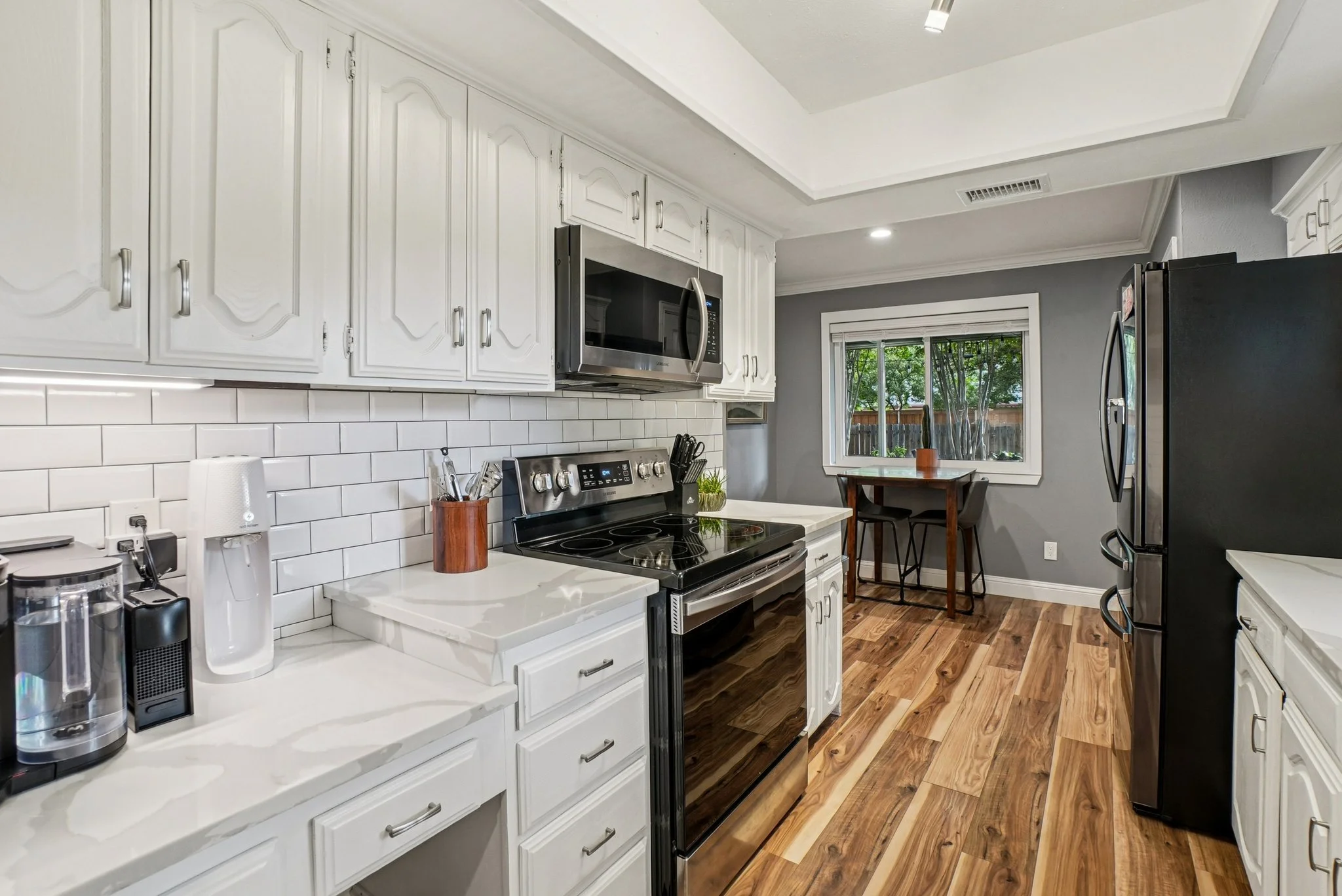 16-web-or-mls-Roxton Ct-S2410-016.jpg