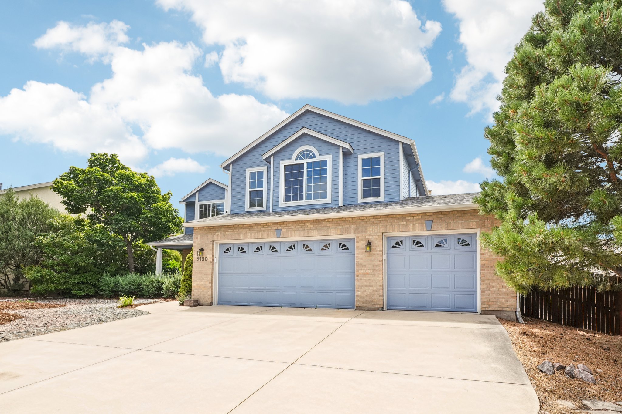 3-web-or-mls-Wimbleton Ct-S2407-003.jpg
