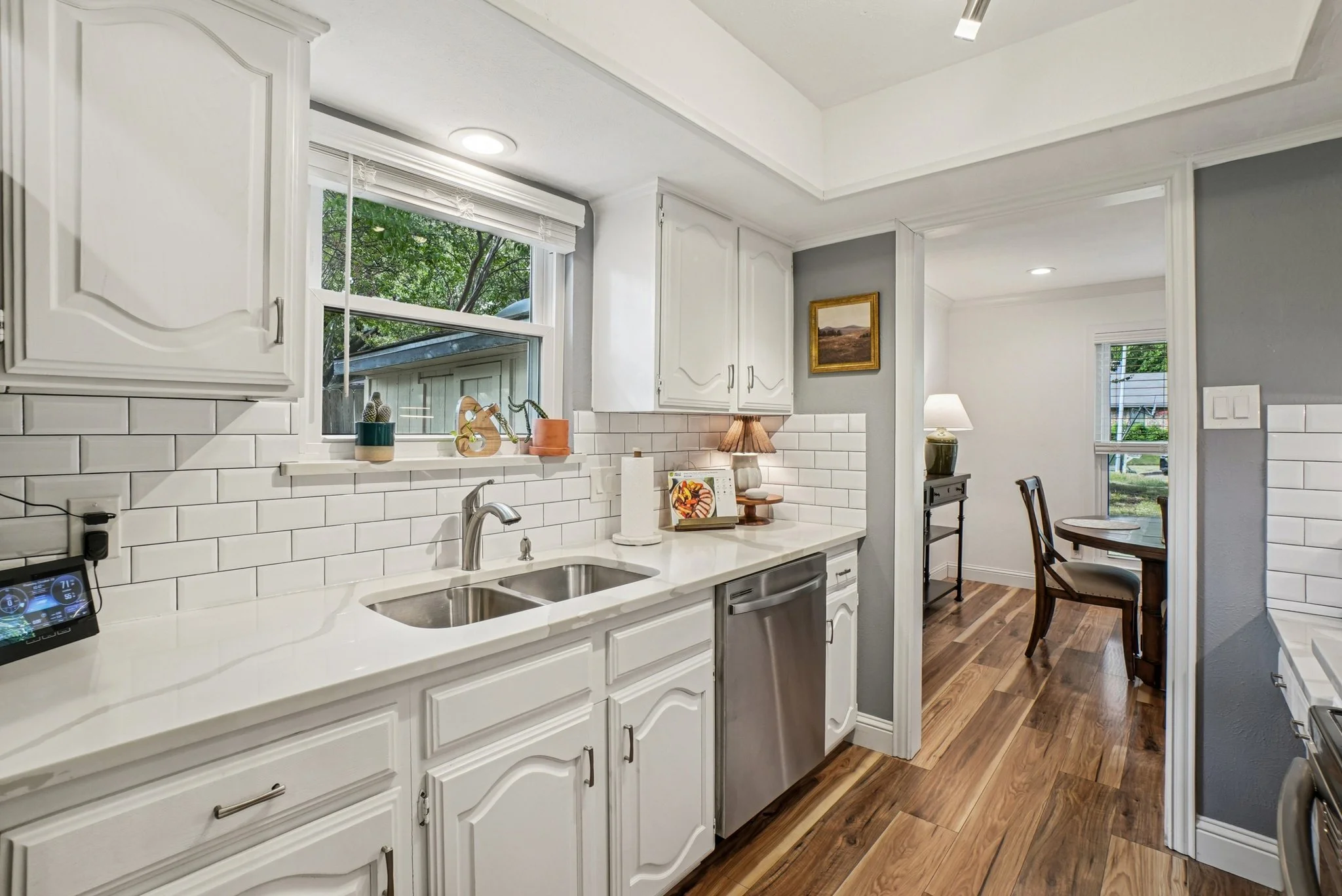 19-web-or-mls-Roxton Ct-S2410-019.jpg