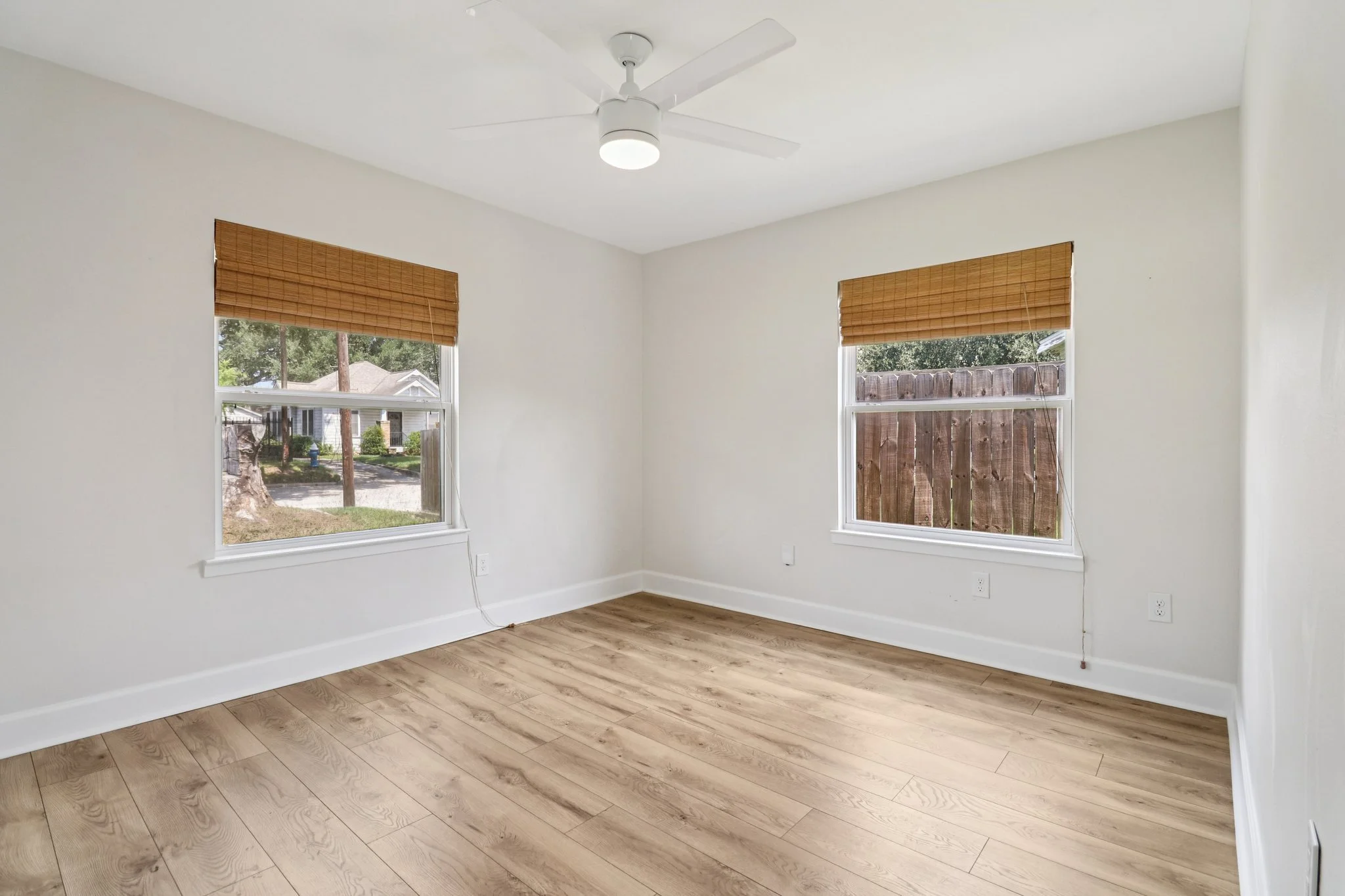 19-web-or-mls-Avenue Of Oaks St-S0409-019.jpg