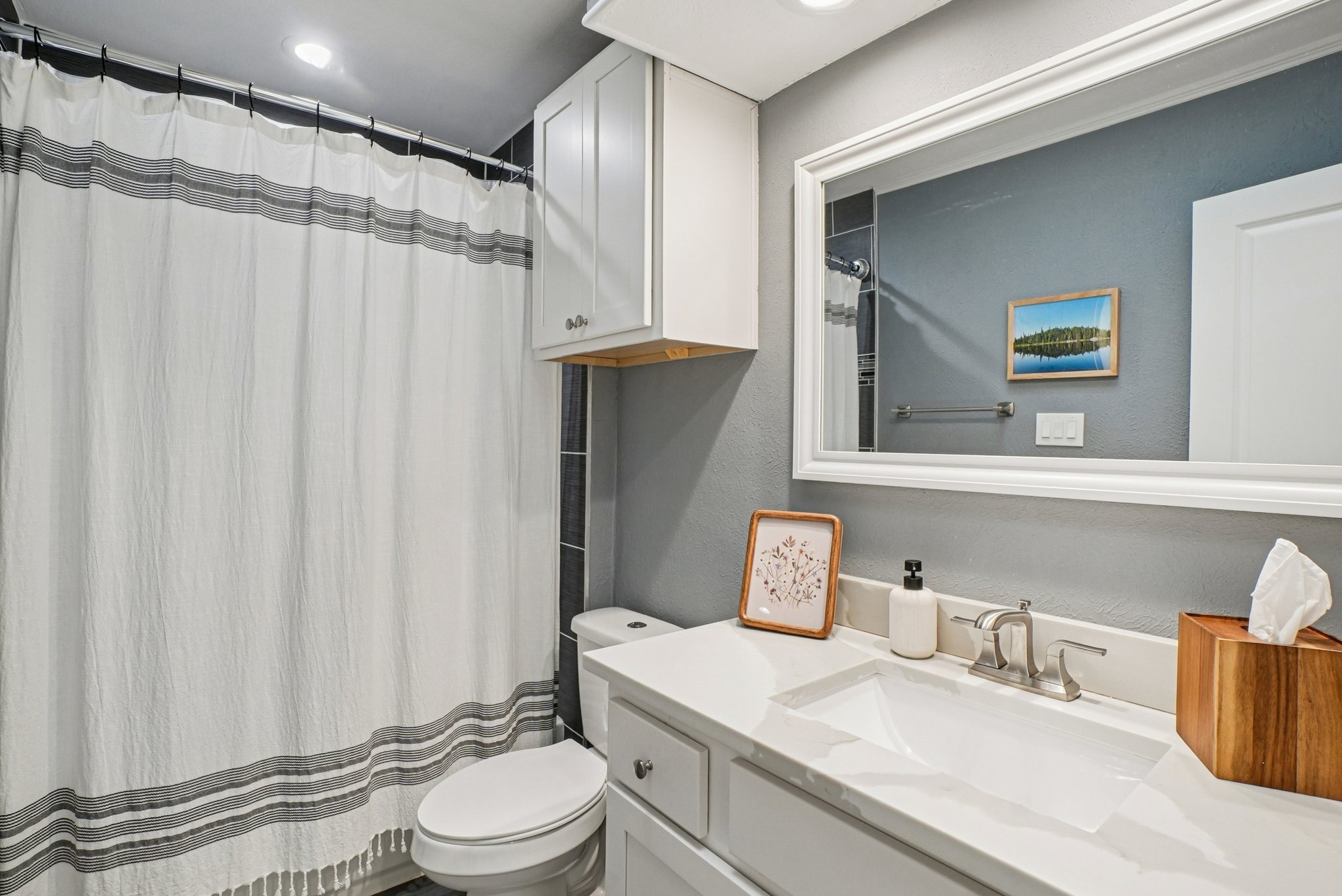 31-web-or-mls-Roxton Ct-S2410-031.jpg