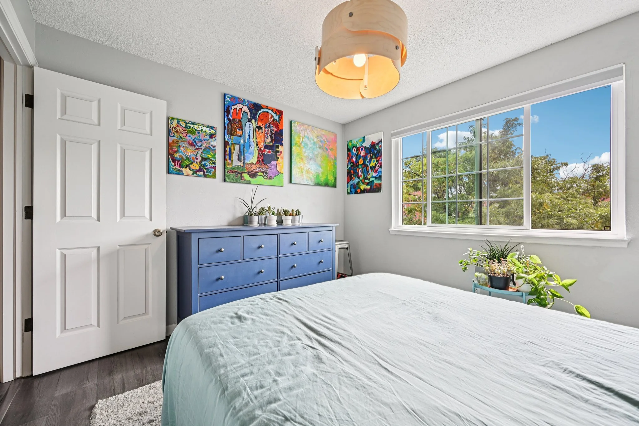 26-web-or-mls-E Kentucky Ave-S2708-026.jpg
