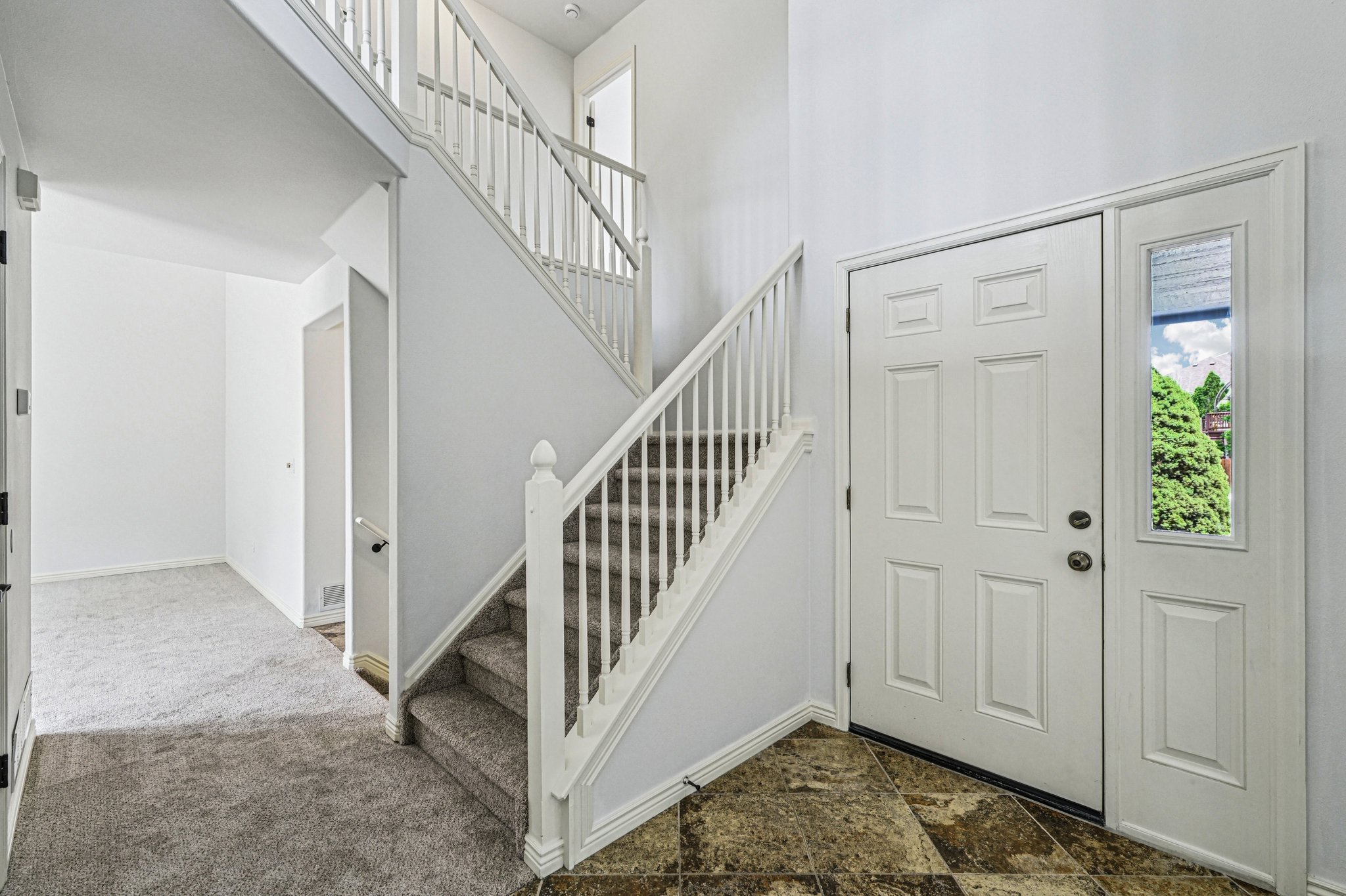 5-web-or-mls-Wimbleton Ct-S2407-005.jpg