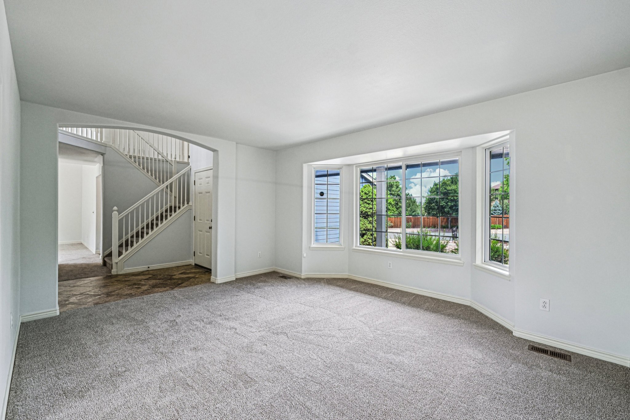 17-web-or-mls-Wimbleton Ct-S2407-017.jpg