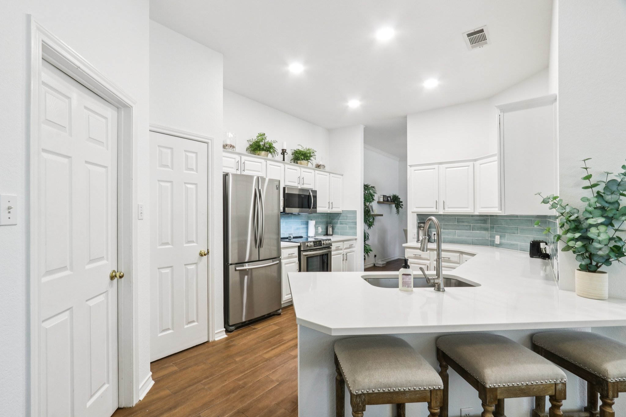 25-web-or-mls-Sailmaster St-S2907-025.jpg
