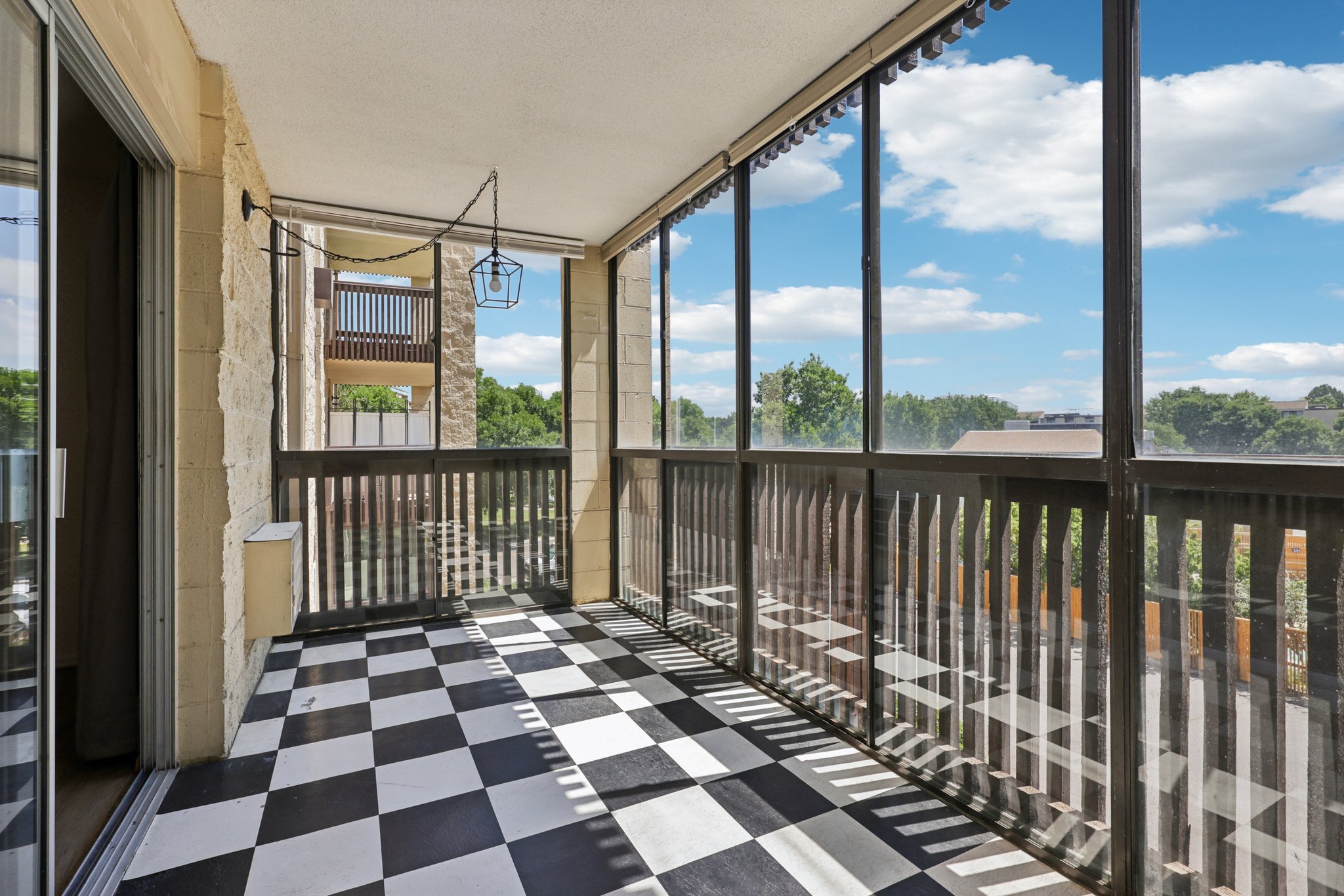 23-web-or-mls-6980 E Girard Ave-S1607-023.jpg