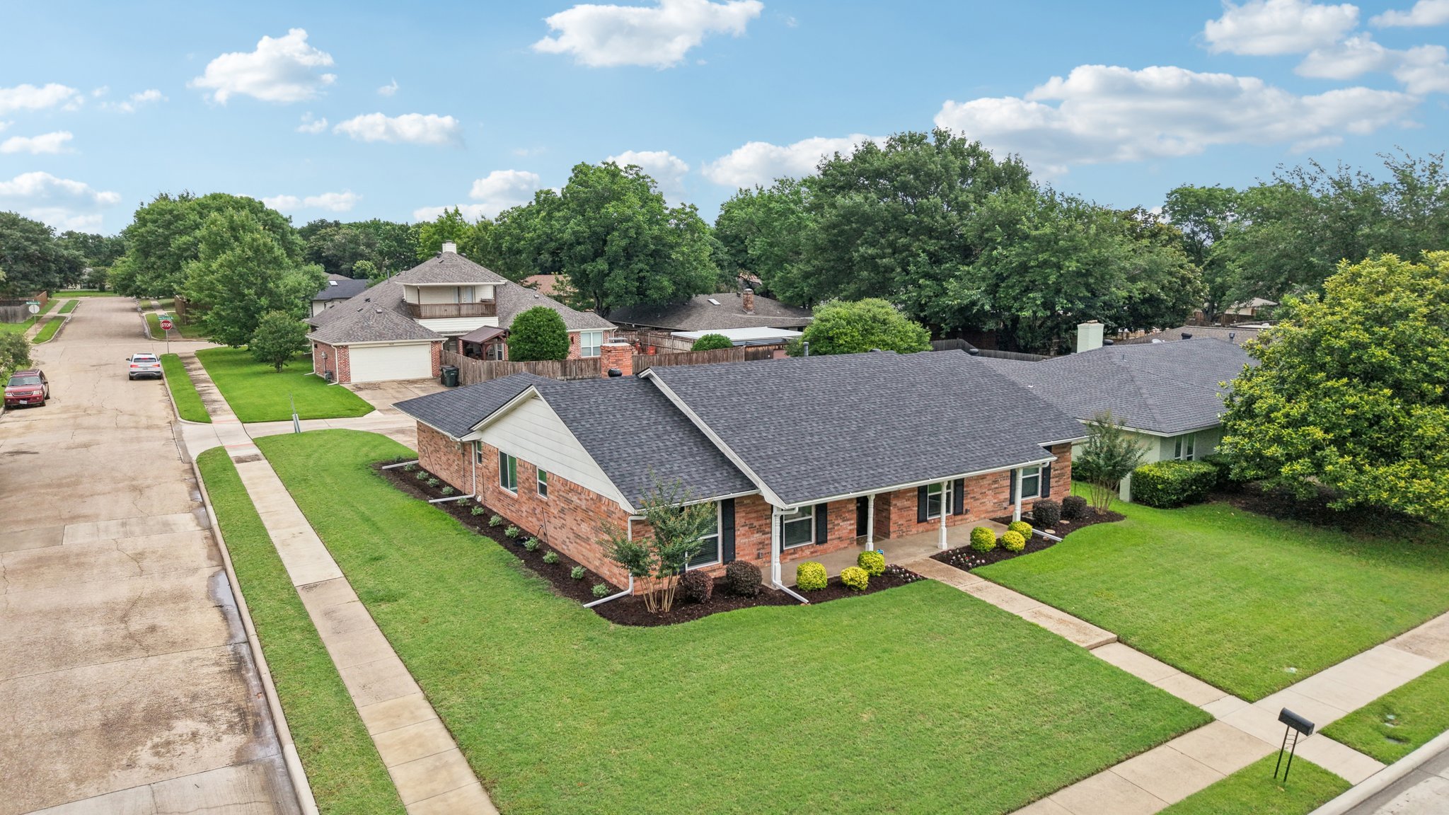 36-web-or-mls-Westlake Dr-1206-034.jpg