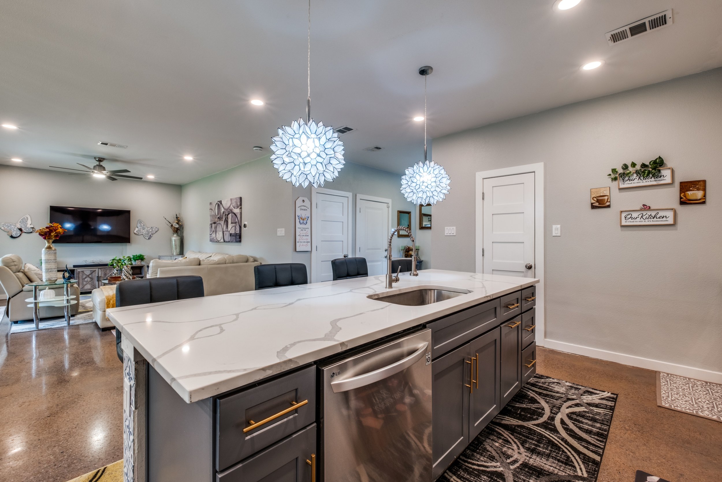 1339-hendricks-ave-dallas-tx-75216-High-Res-13.jpg