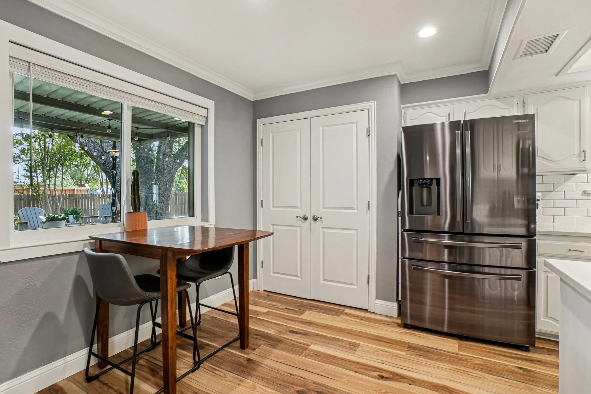 14-web-or-mls-Roxton Ct-S2410-014.jpg