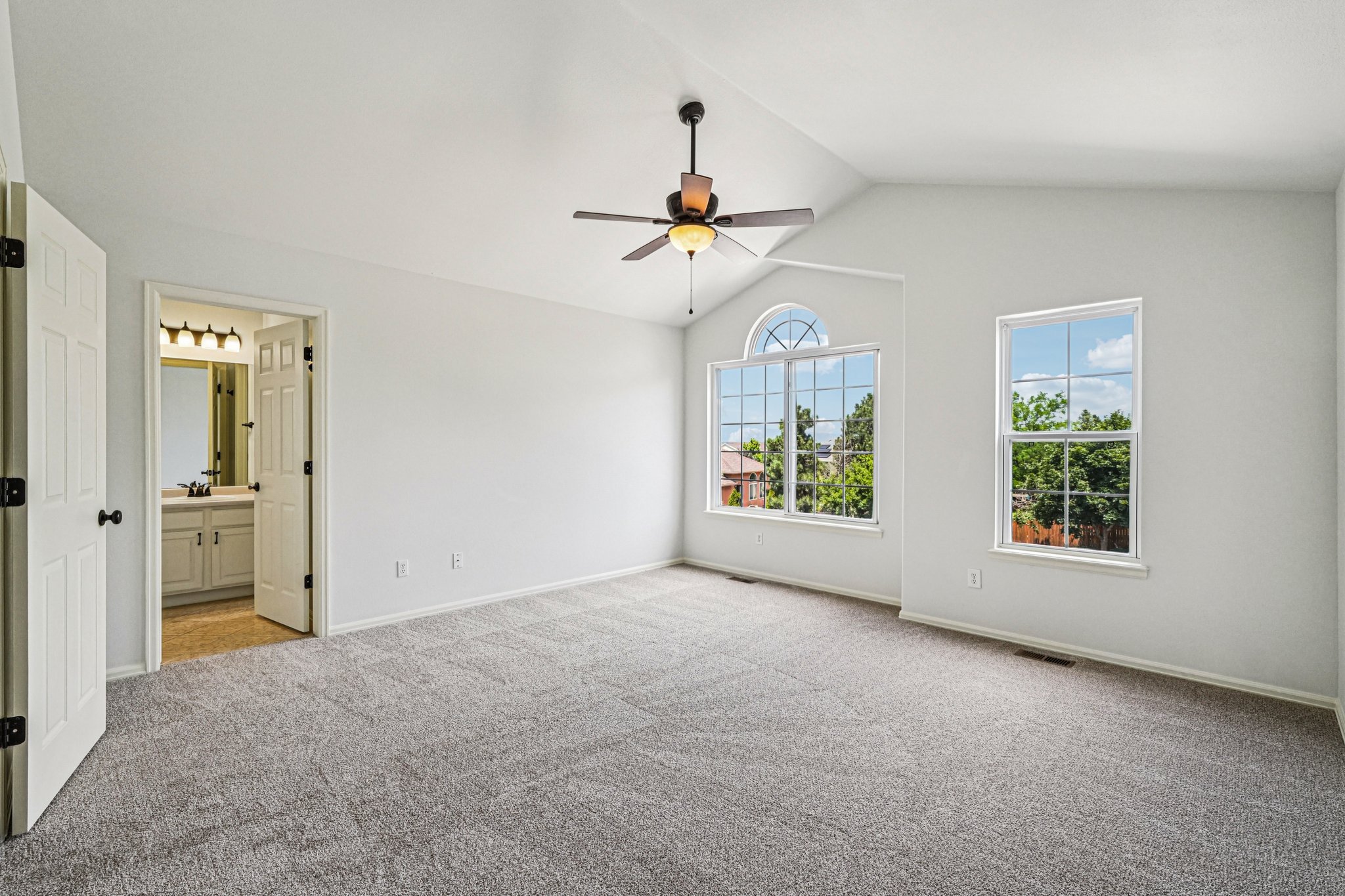 36-web-or-mls-Wimbleton Ct-S2407-036.jpg