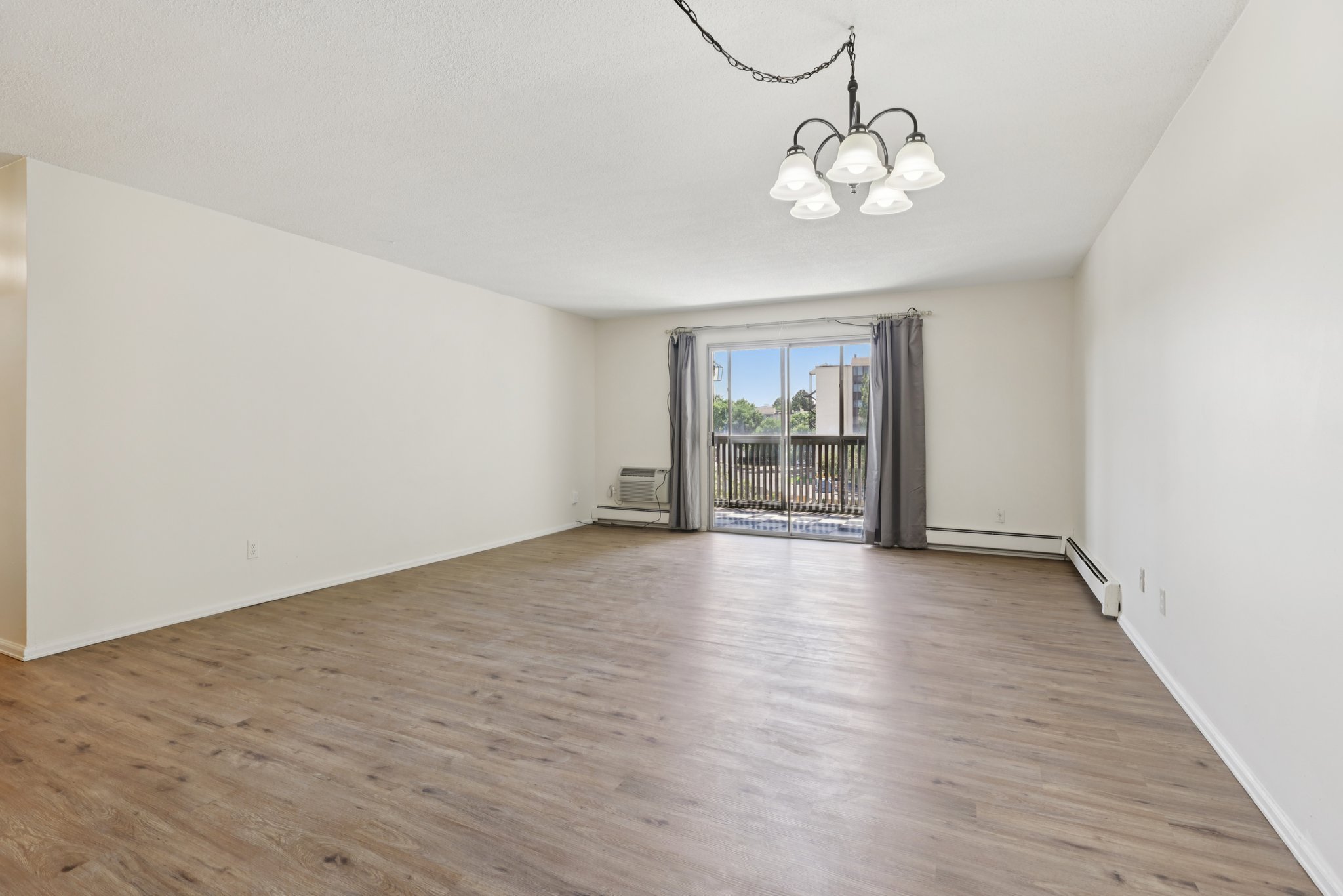 4-web-or-mls-6980 E Girard Ave-S1607-004.jpg