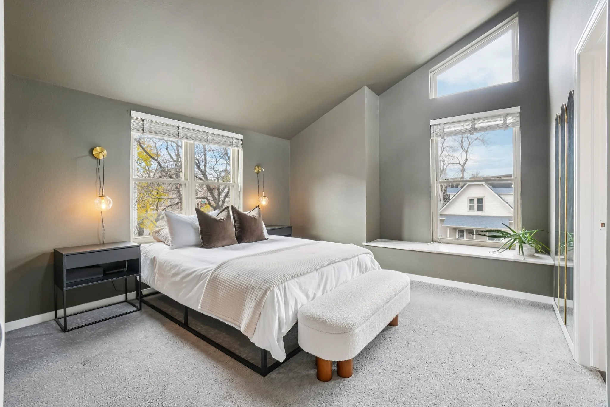 18-web-or-mls-W 31st Ave-S0811-018.jpg