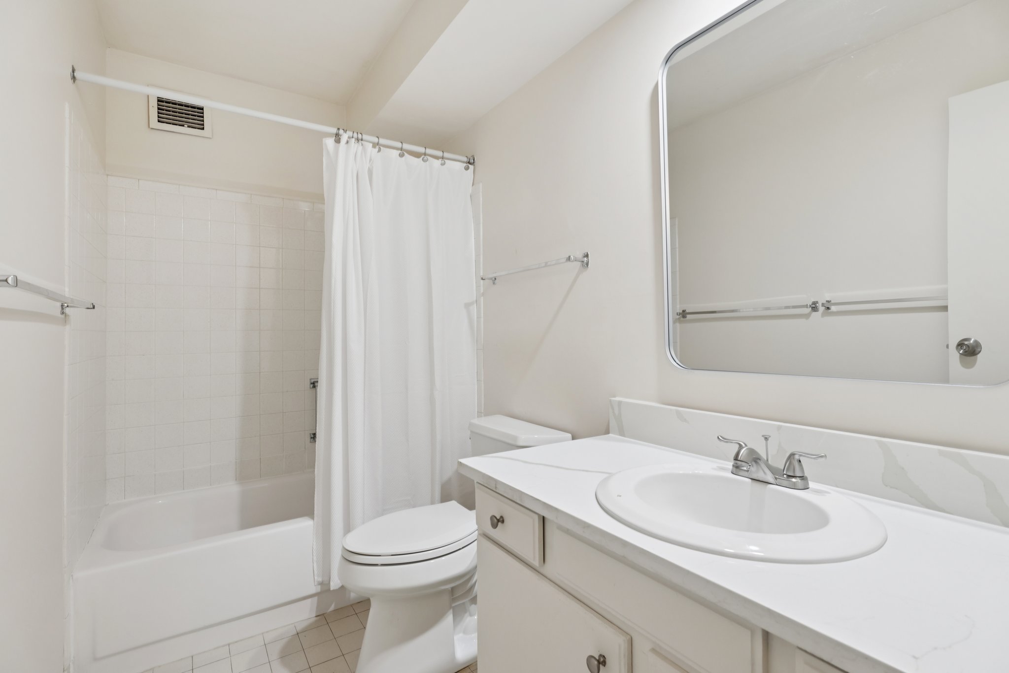12-web-or-mls-6980 E Girard Ave-S1607-012.jpg