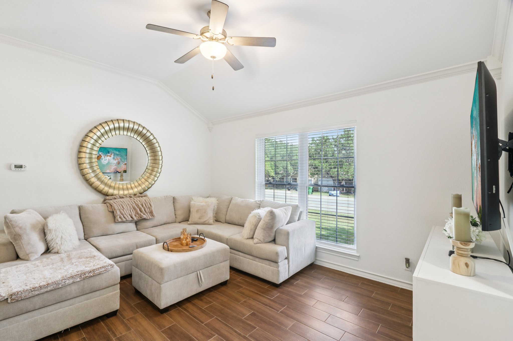 14-web-or-mls-Sailmaster St-S2907-014.jpg