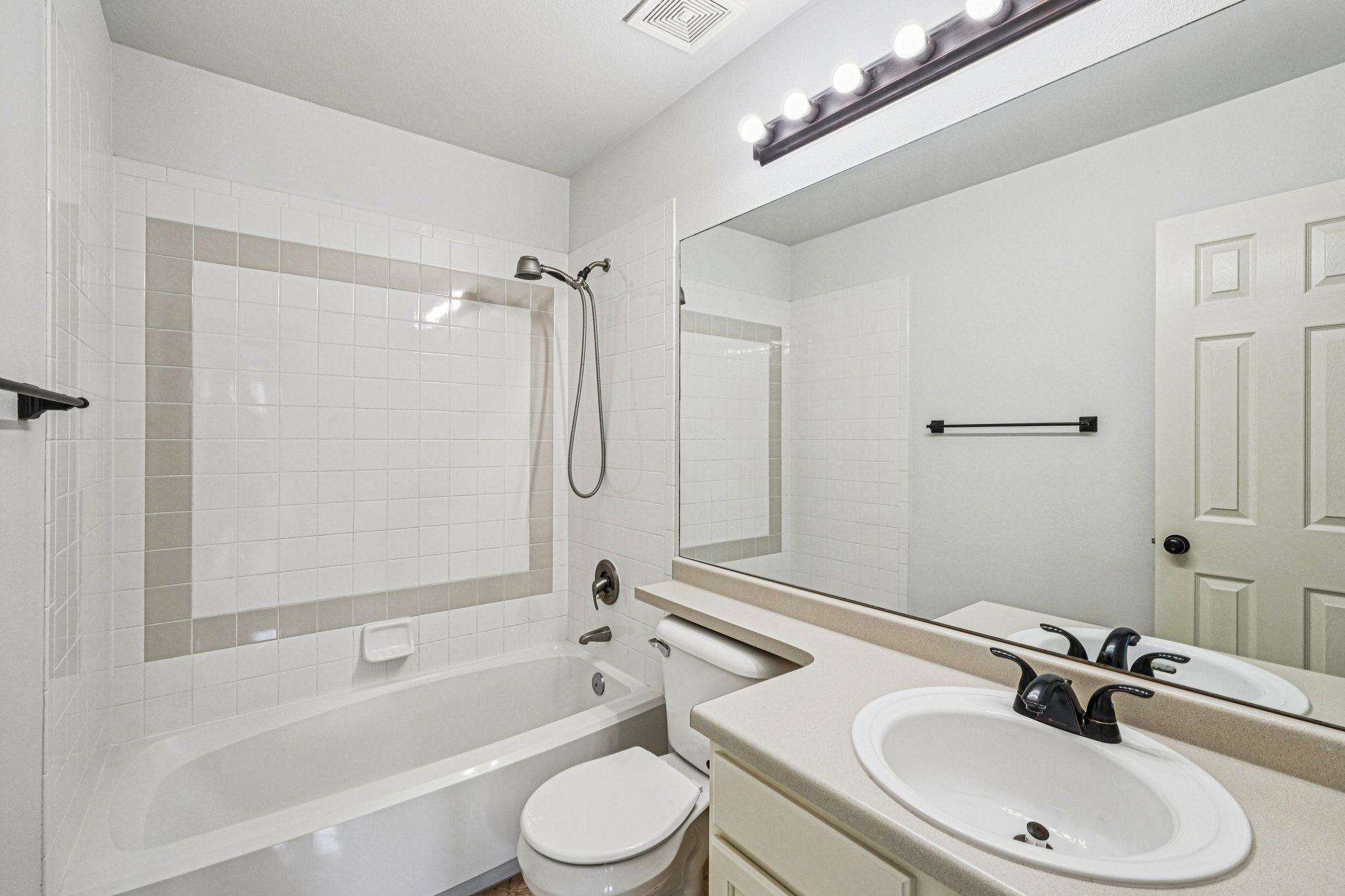 45-web-or-mls-Wimbleton Ct-S2407-045.jpg