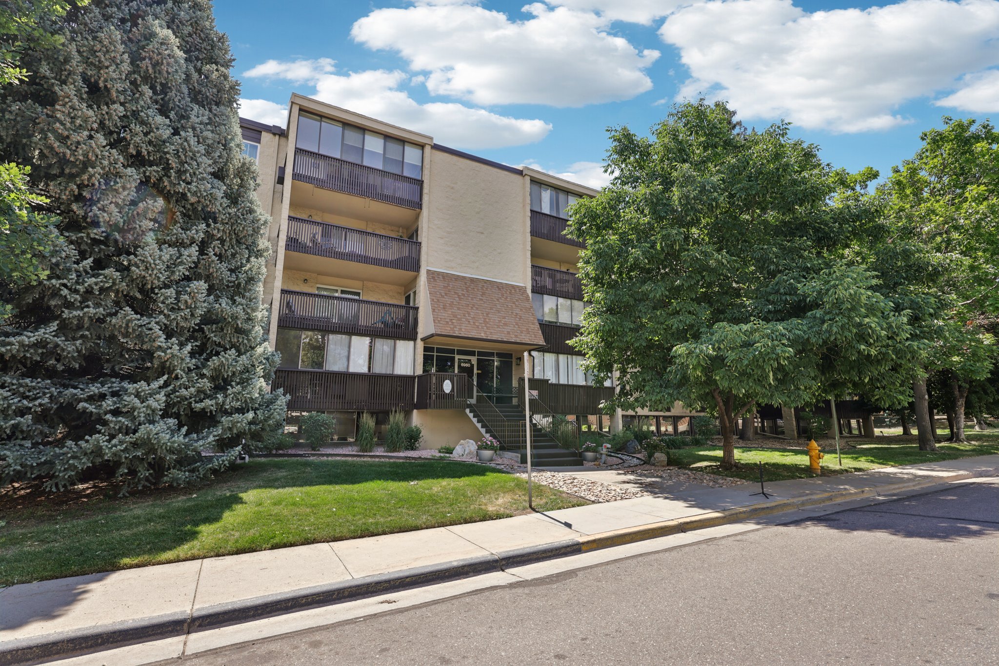 1-web-or-mls-6980 E Girard Ave-S1607-001.jpg