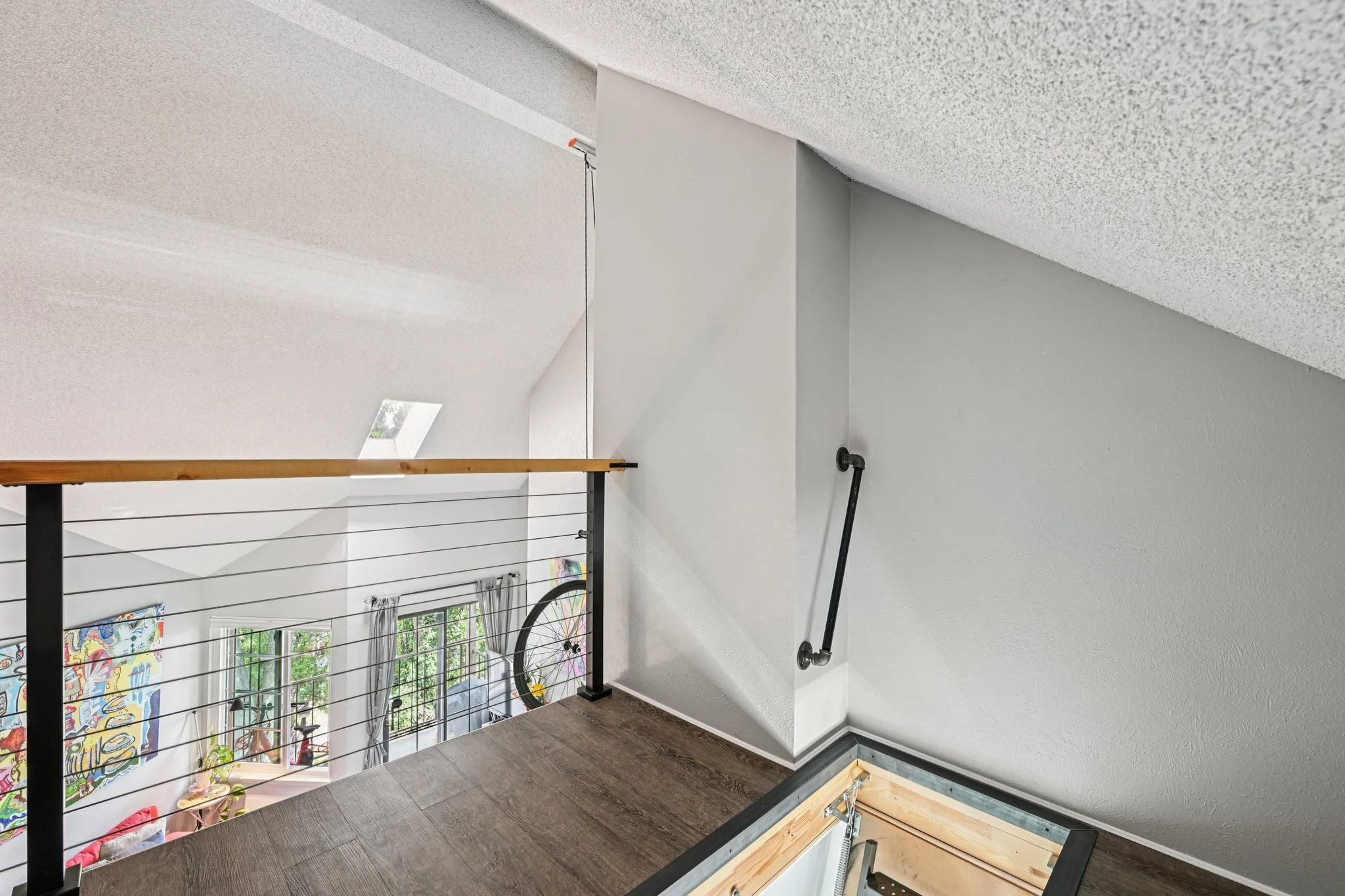 29-web-or-mls-E Kentucky Ave-S2708-029.jpg