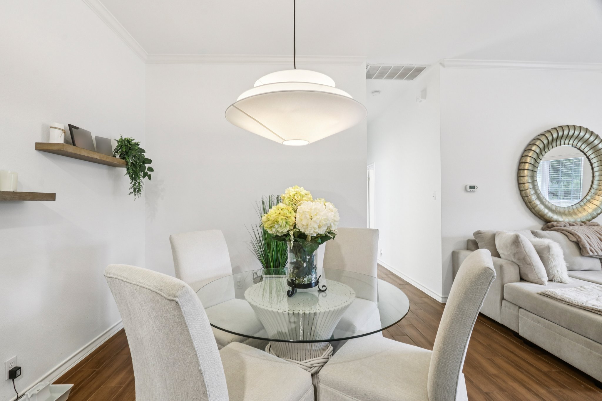 22-web-or-mls-Sailmaster St-S2907-022.jpg