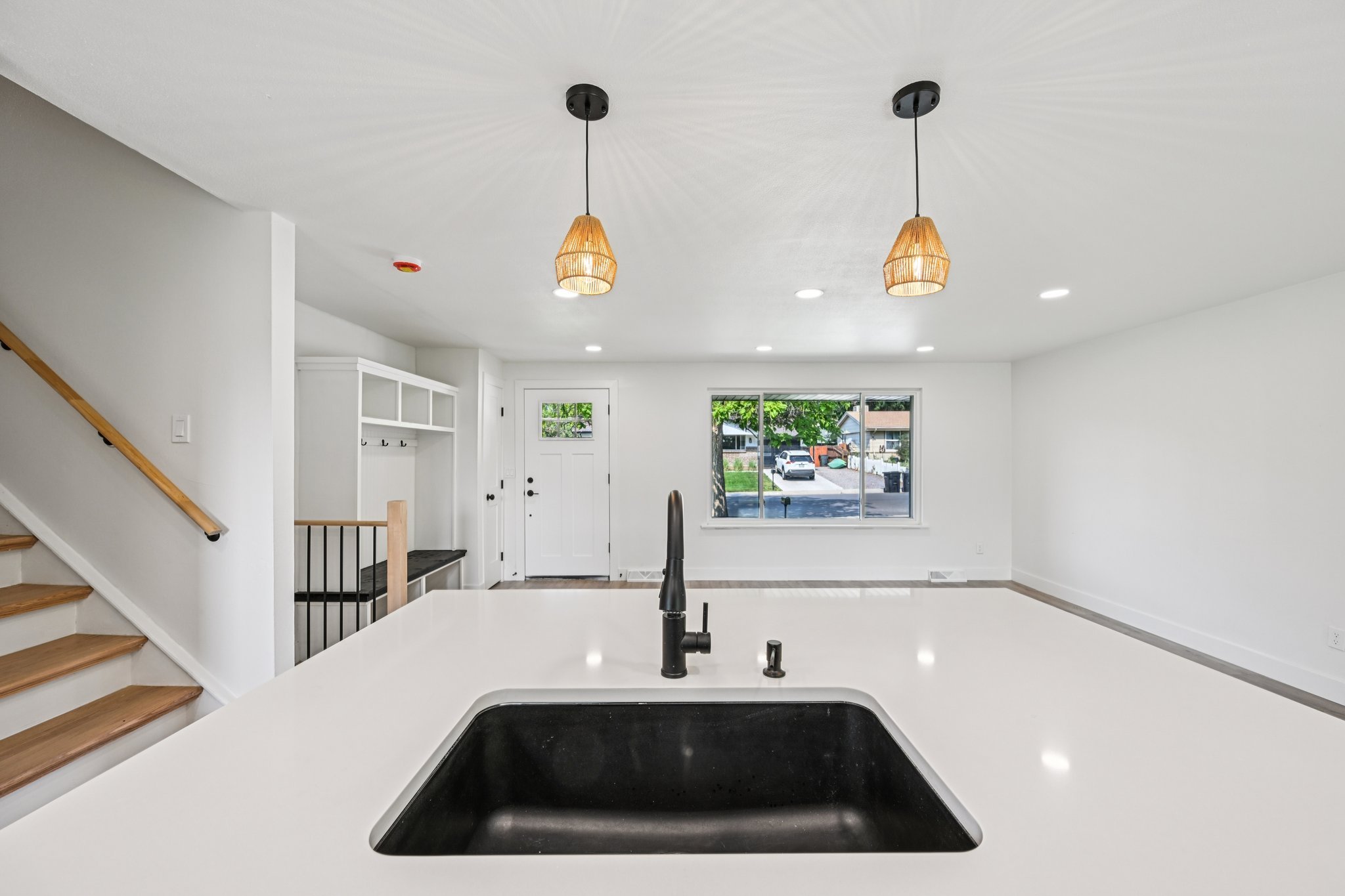 18-web-or-mls-Ingalls Ct-S0108-018.jpg
