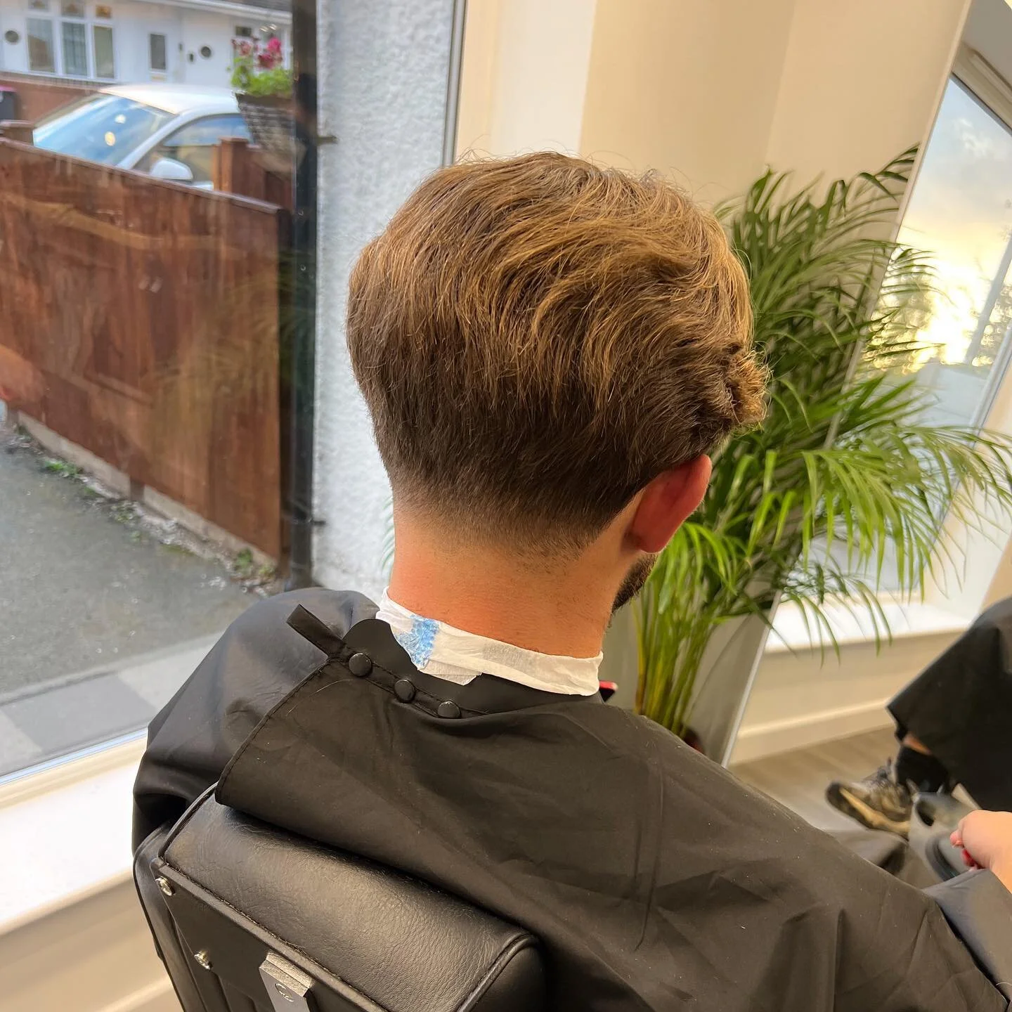 Scissor cut with tapers for Sam. Cut by Jordan @_jwbarbering 

#sharpfade #barberconnect #fadehaircut #mensfashion #haircuts #barberstyle #hairdresser #menstyle #haircolor #faded #barbero #barberpost #fadegame #taper #beauty #barbeiro #fades #wahlpro