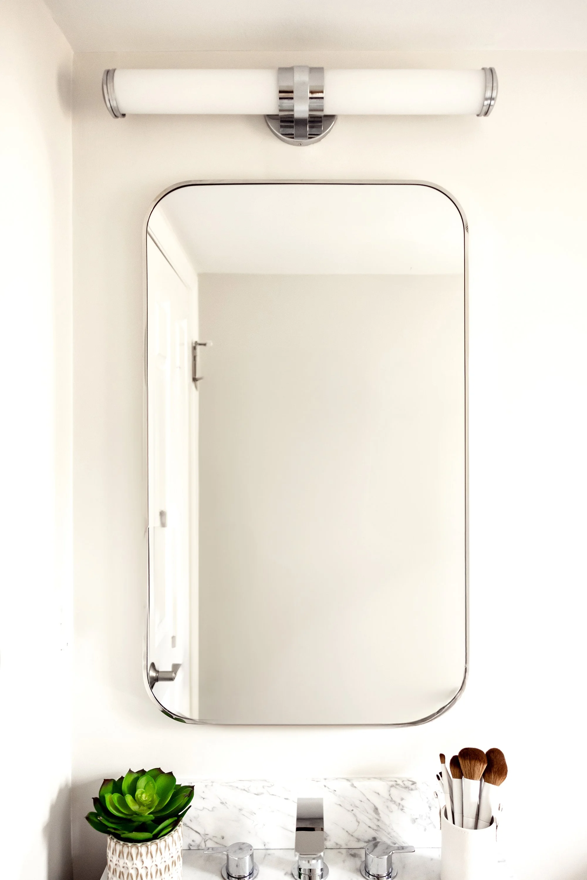 WRD-fixtures-lighting-226.jpg