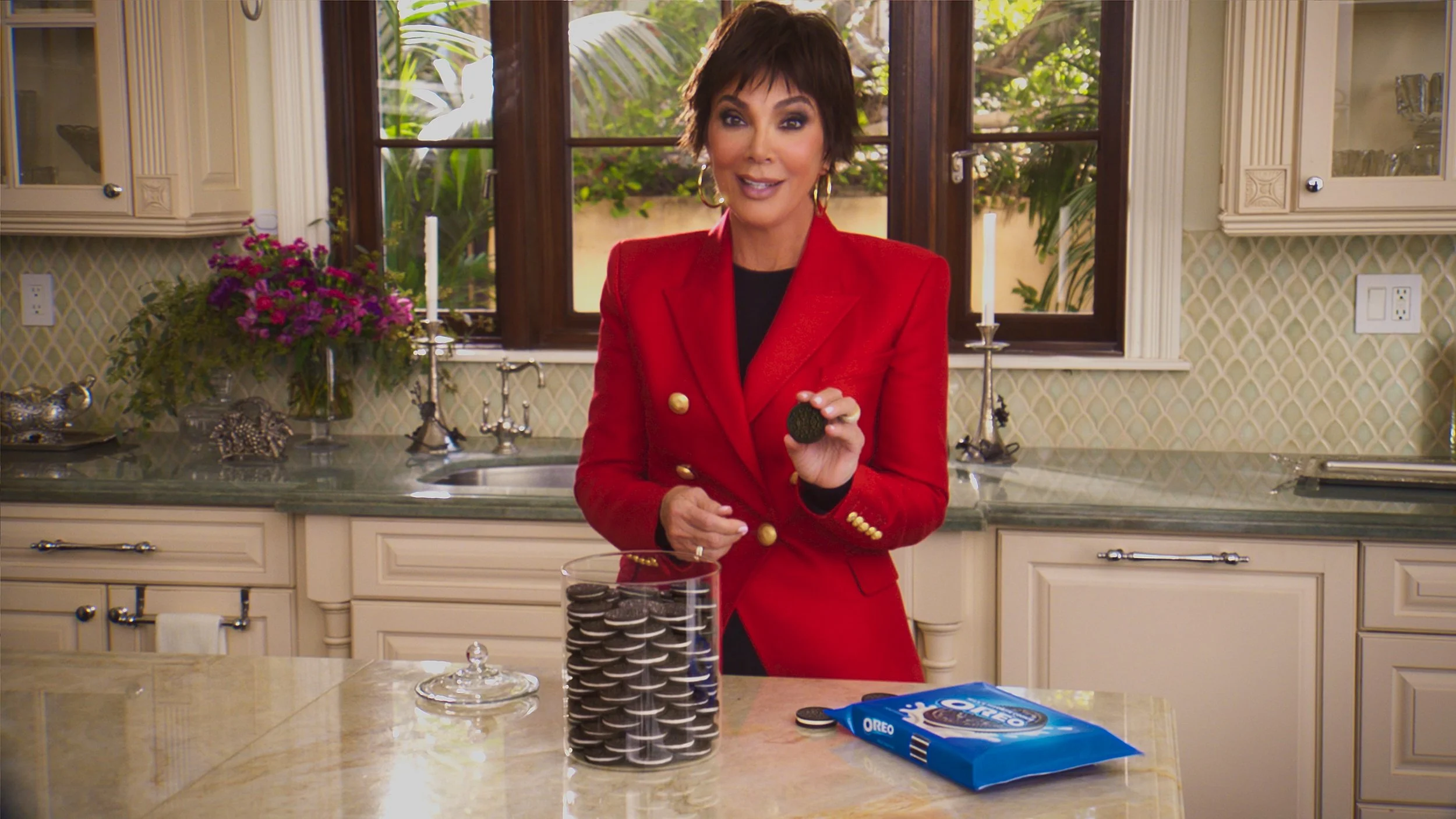 Kris Jenner Recreates Khloe Kardashian’s Cookie-Stacking Technique for Oreo’s Super Bowl Ad