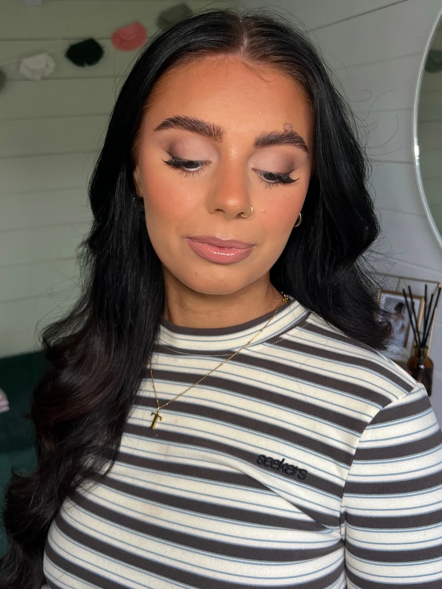 Matte soft glam 🪩

Beautiful Before, Beautiful After 💓

Perfect for girlies that:
⭐️ Love a good soft glam
⭐️ Modern brides looking for a makeup that matches their vision
⭐️ Wanting a stand out look for their wedding day that is still timeless and 