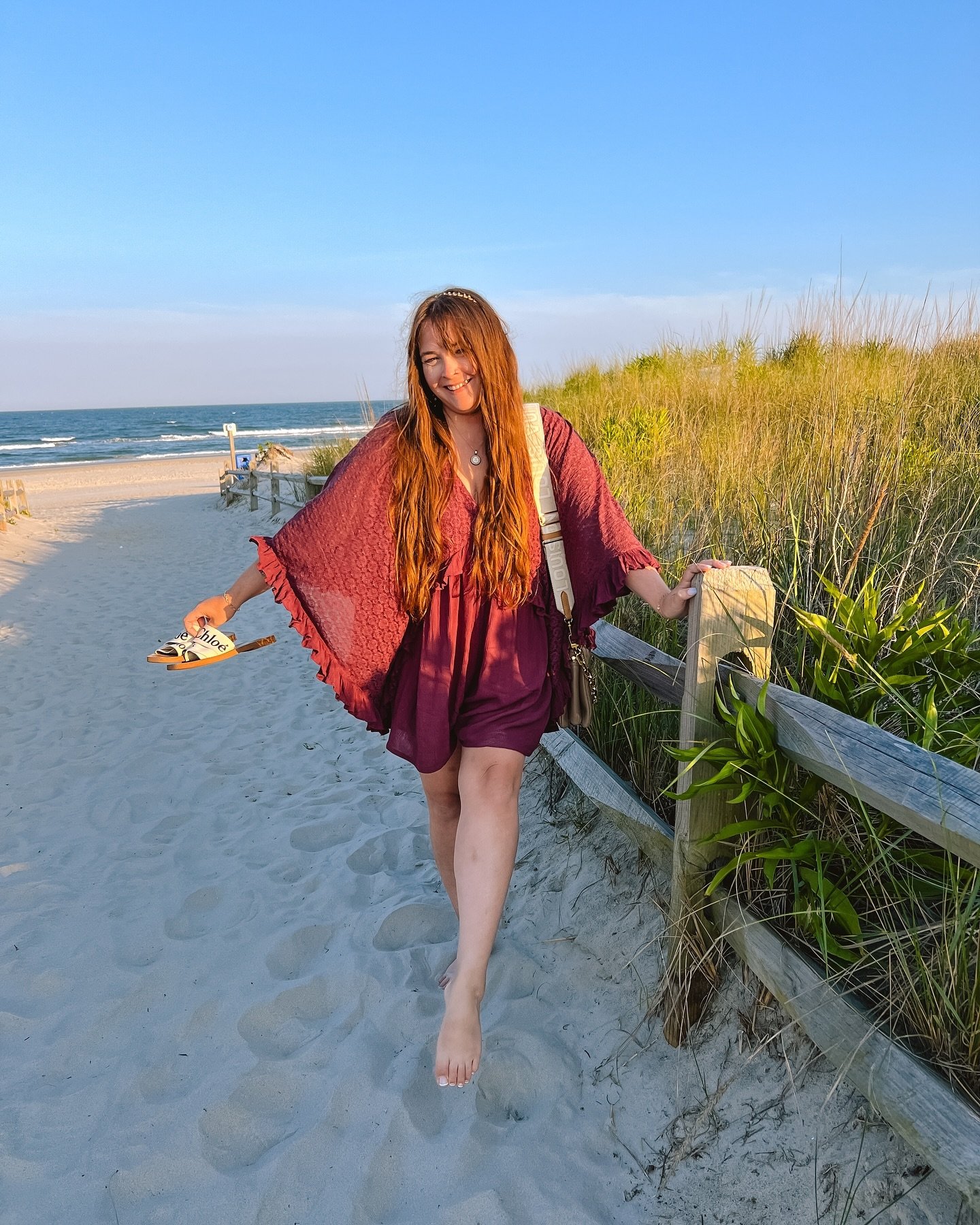 In my beach sea-sun 🌞

This romper has been a best seller this week! I seriously cannot believe the price 🤯

Comment SHOP below to receive a DM with the link to shop this post on my LTK ⬇ https://liketk.it/4JFJS

#beachoutfitideas #romperoutfit #sh