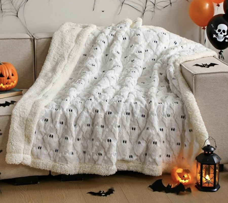 White Ghost Blanket [shop]