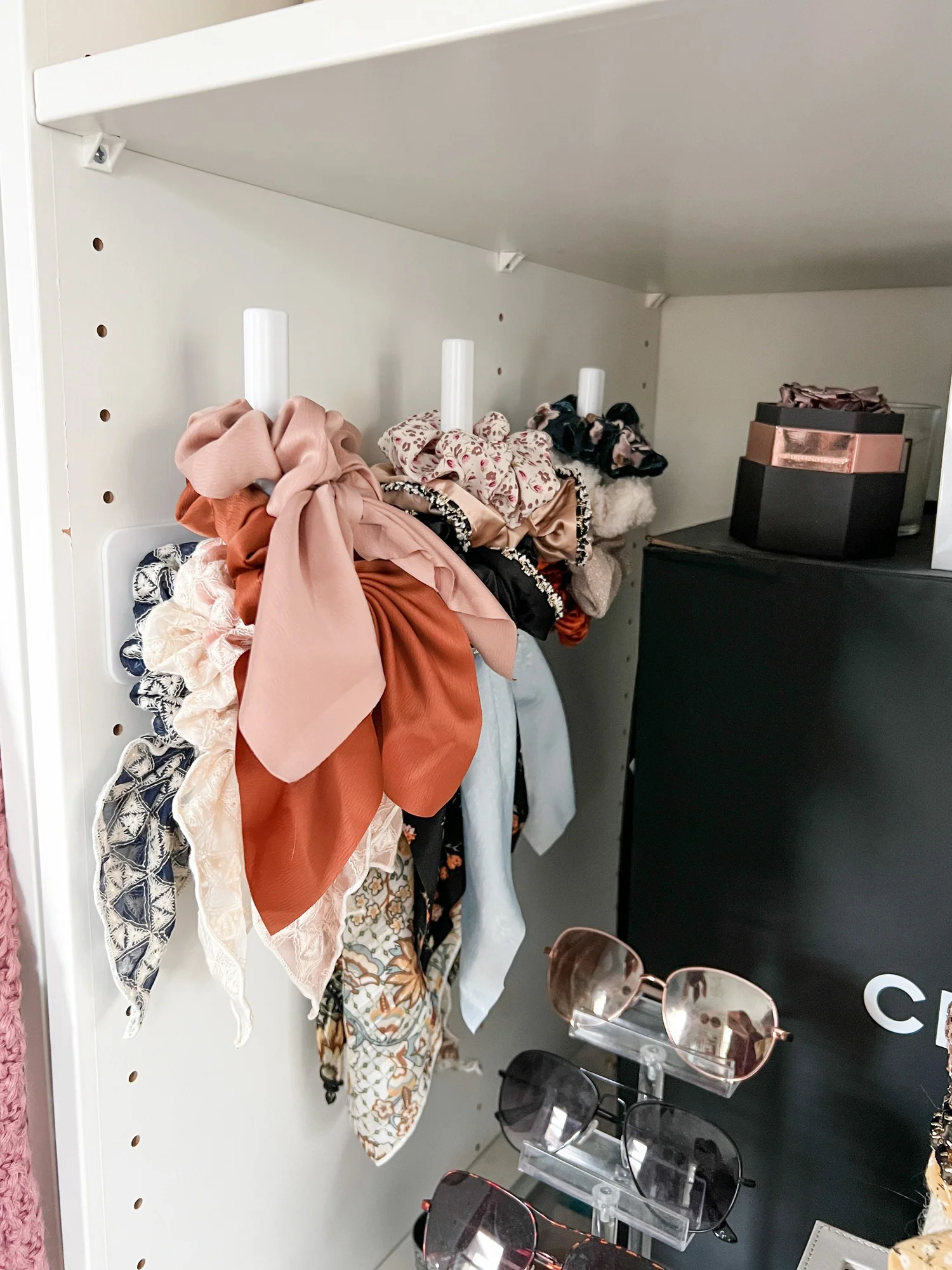 How To Turn A Bedroom Into a Walk-In Closet Office (Cloffice Ideas ...