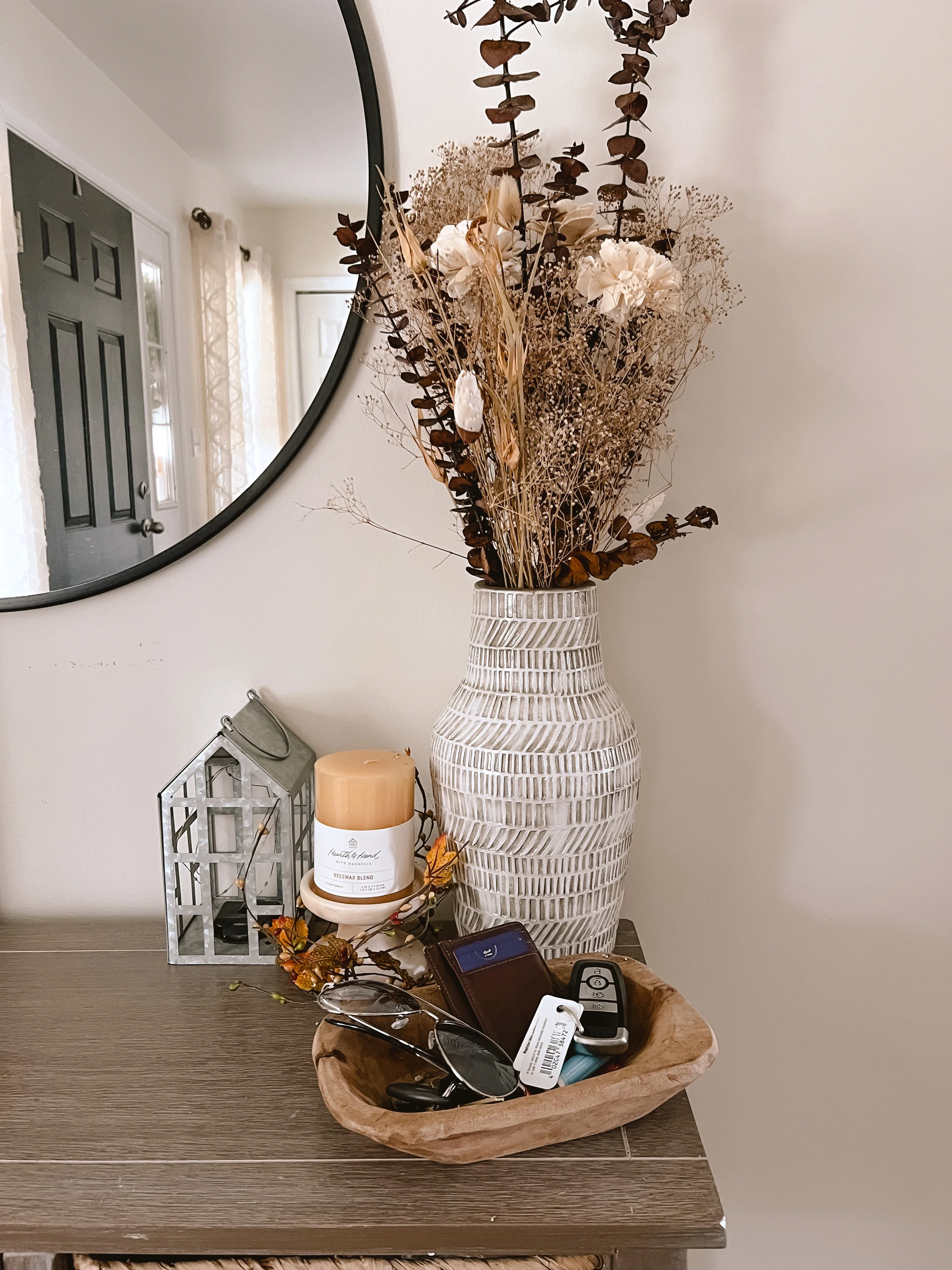 entry table fall decor