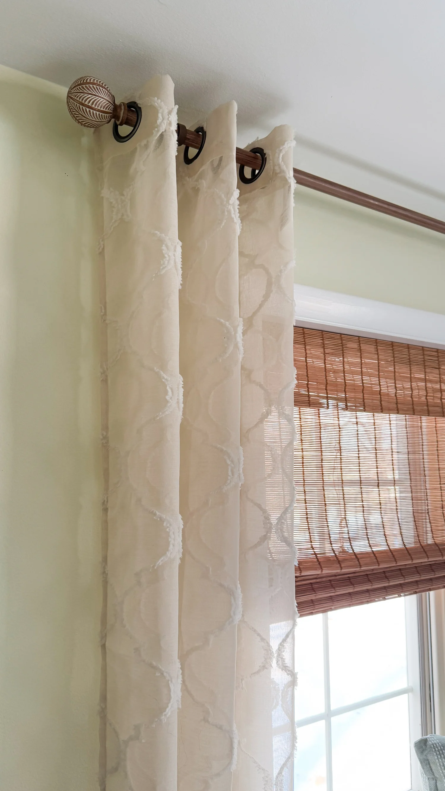Illustration of Inexpensive Loft Bedroom Window Treatments