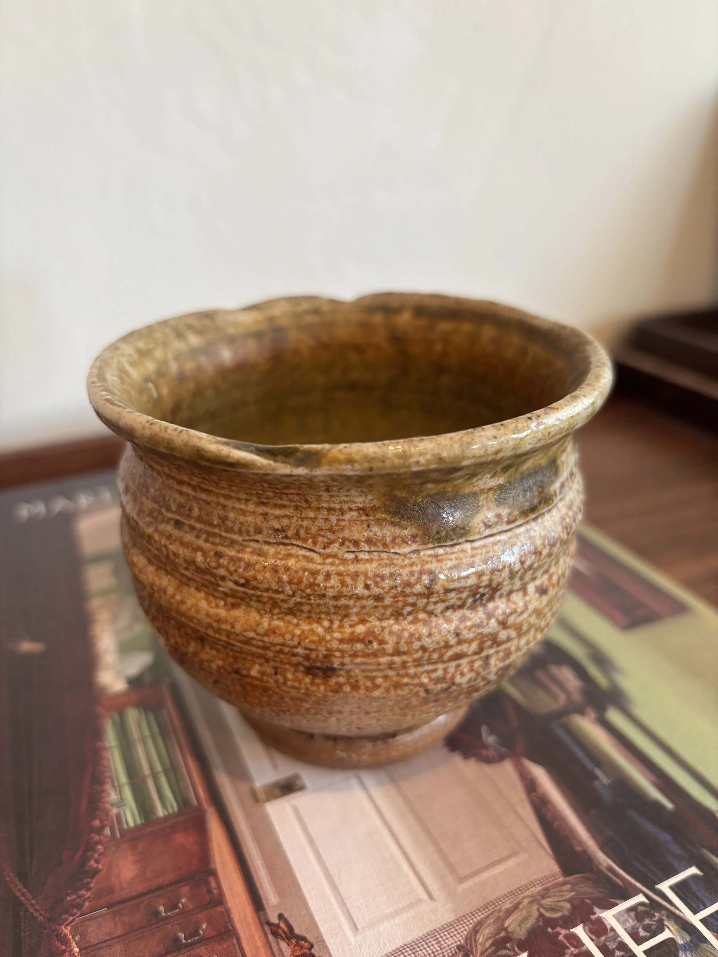 brown detailed ceramic vase 3.jpeg