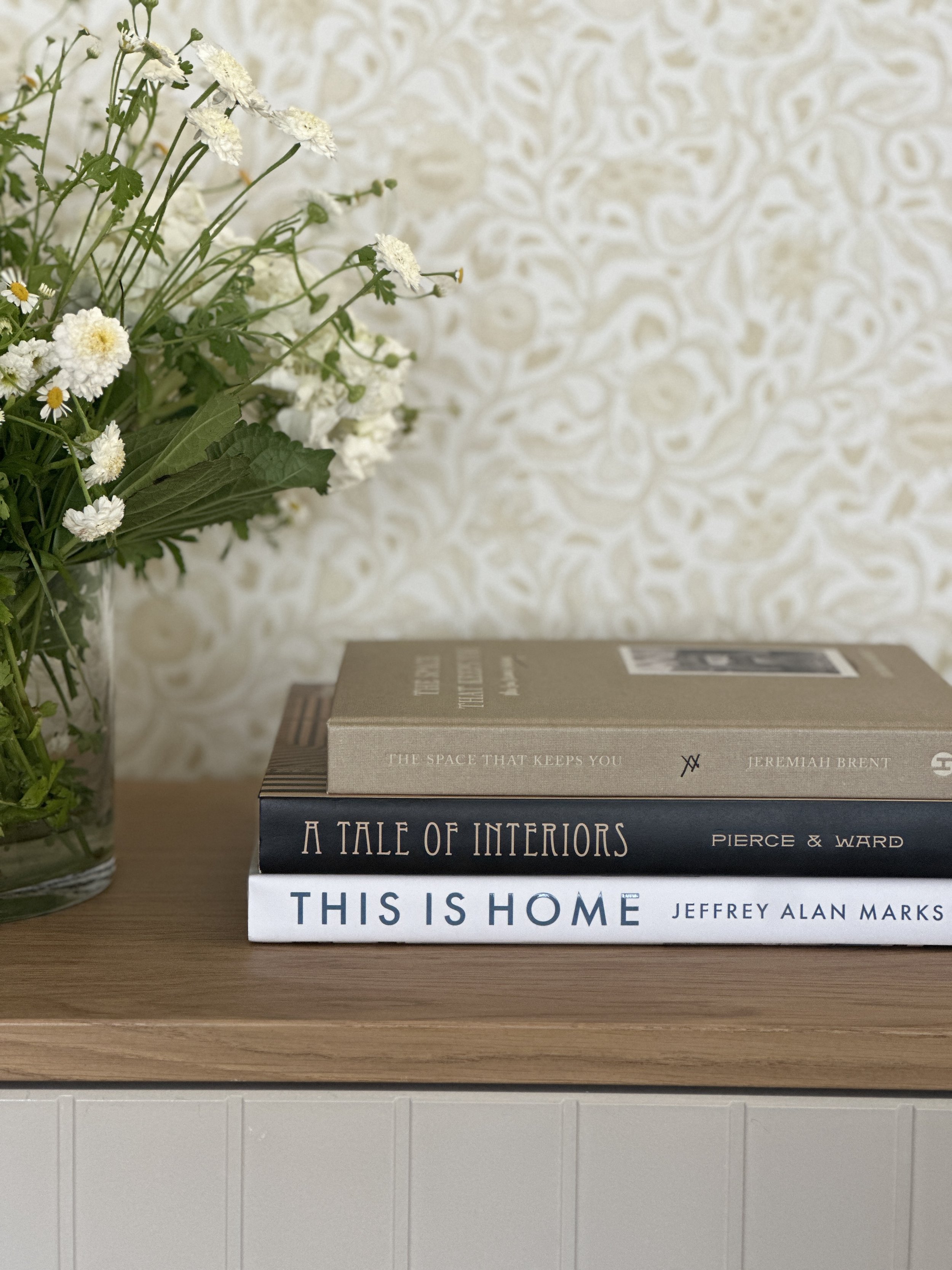 The space that keeps you: when home becomes a love story coffee book