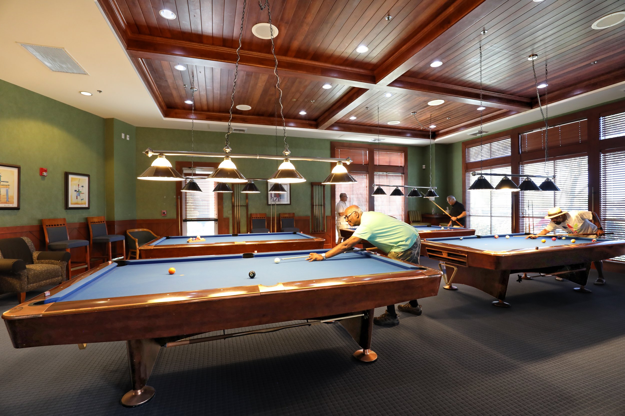 Vista Club - Billiard Room 01.jpg