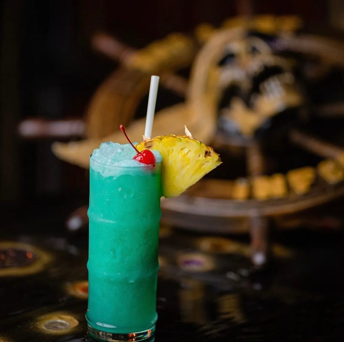 One of our favorites- Blue Astoria! 💙 
A little coconut, a little pineapple, a little passion fruit, a whole lot of rum and whole lot of fun. 😜 

📸 PC: @social_drinking 
&bull; 
Visit our sibling speakeasy bar upstairs - Momoku No Usagi (@MomokuNo