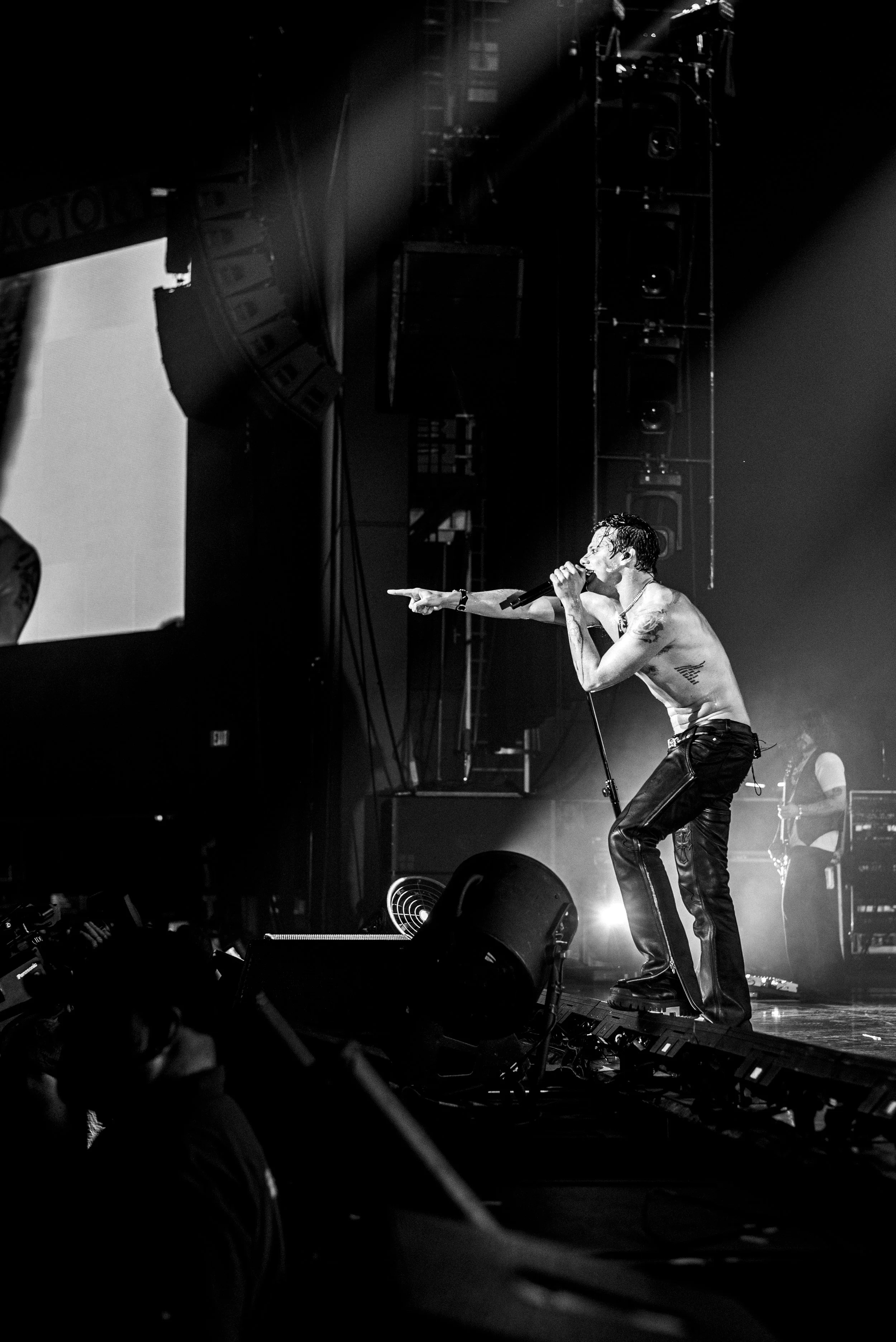 YUNGBLUD-13.jpg