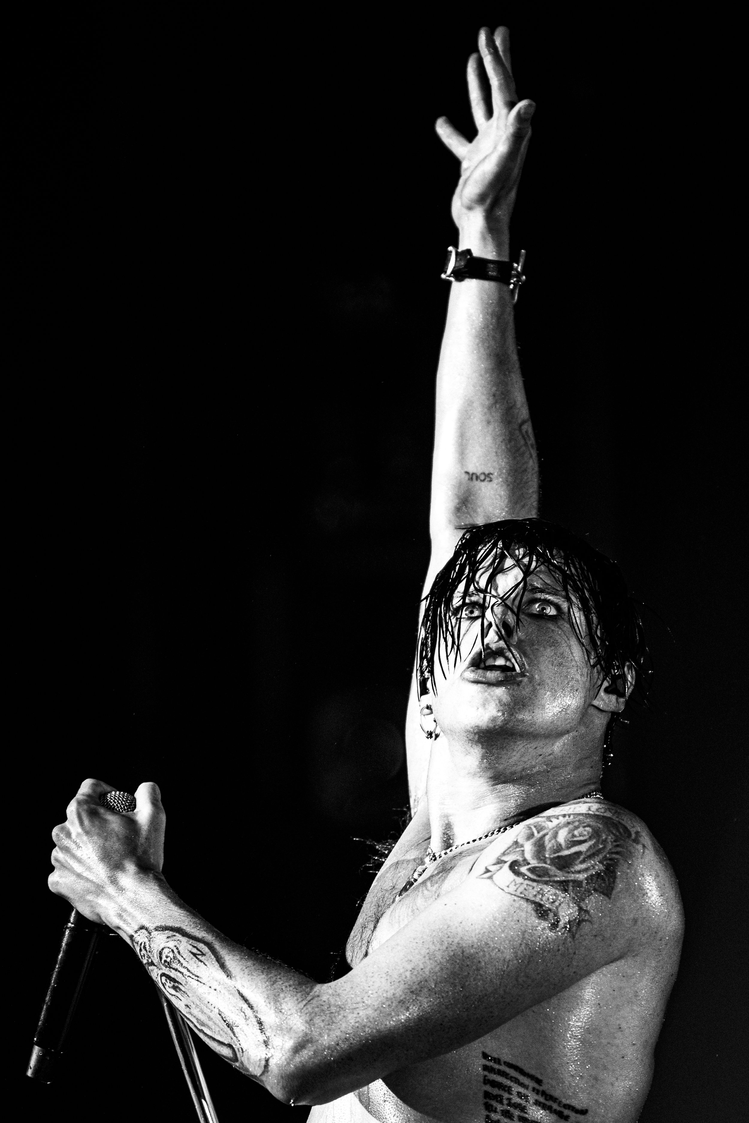 YUNGBLUD-15.jpg