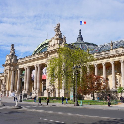 Honest Review: Petit Palais by Louis Vuitton 